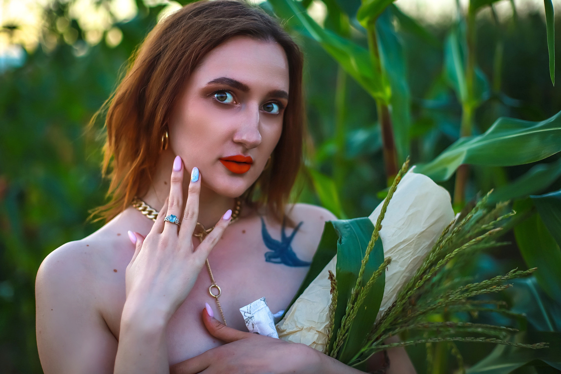 Анастасия на кукурузном поле. Elena Sova — семейный и женский фотограф в Санкт-Петербурге