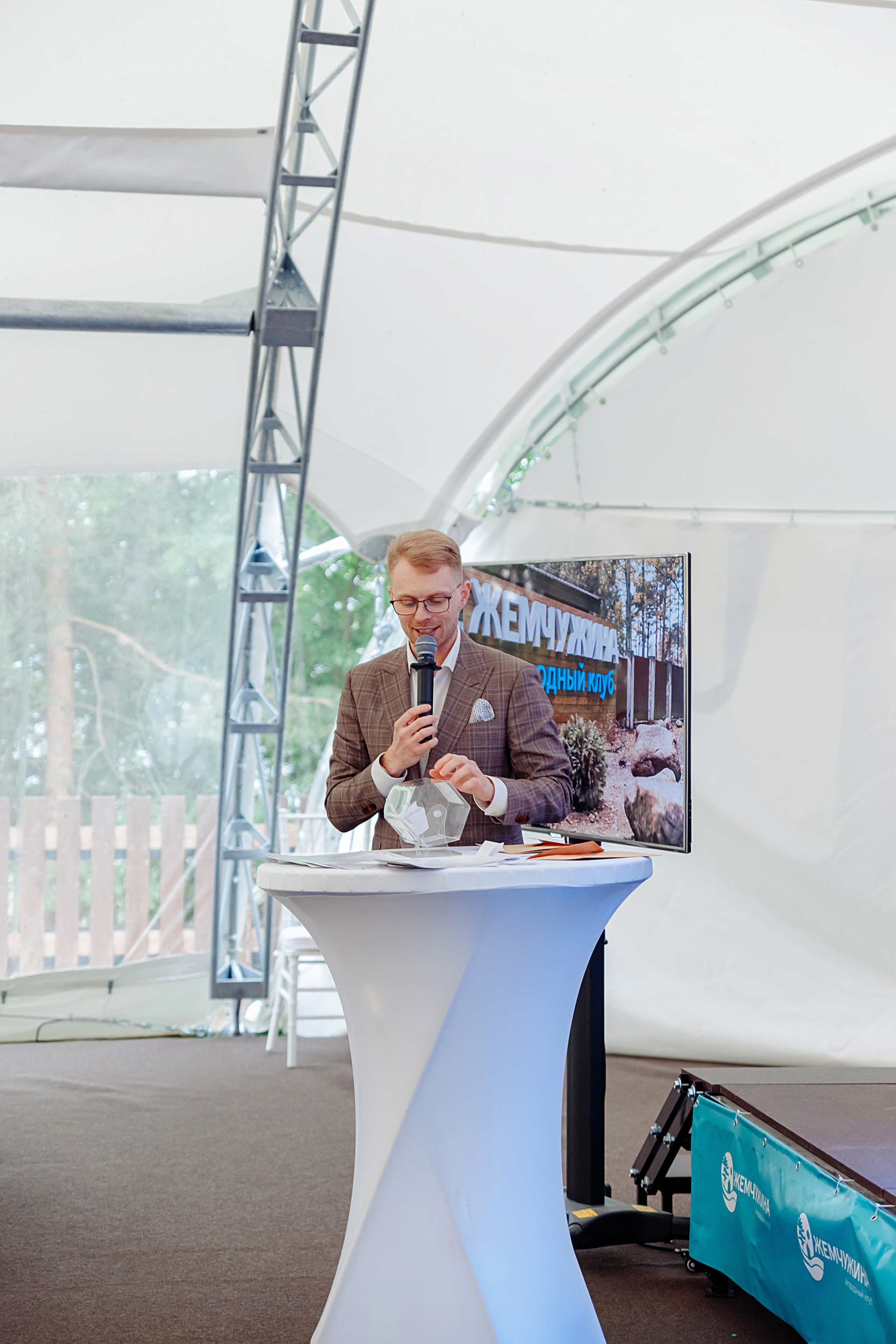 Корпоратив в Жемчужине (загородный комплекс). Elena Sova — семейный и женский фотограф в Санкт-Петербурге