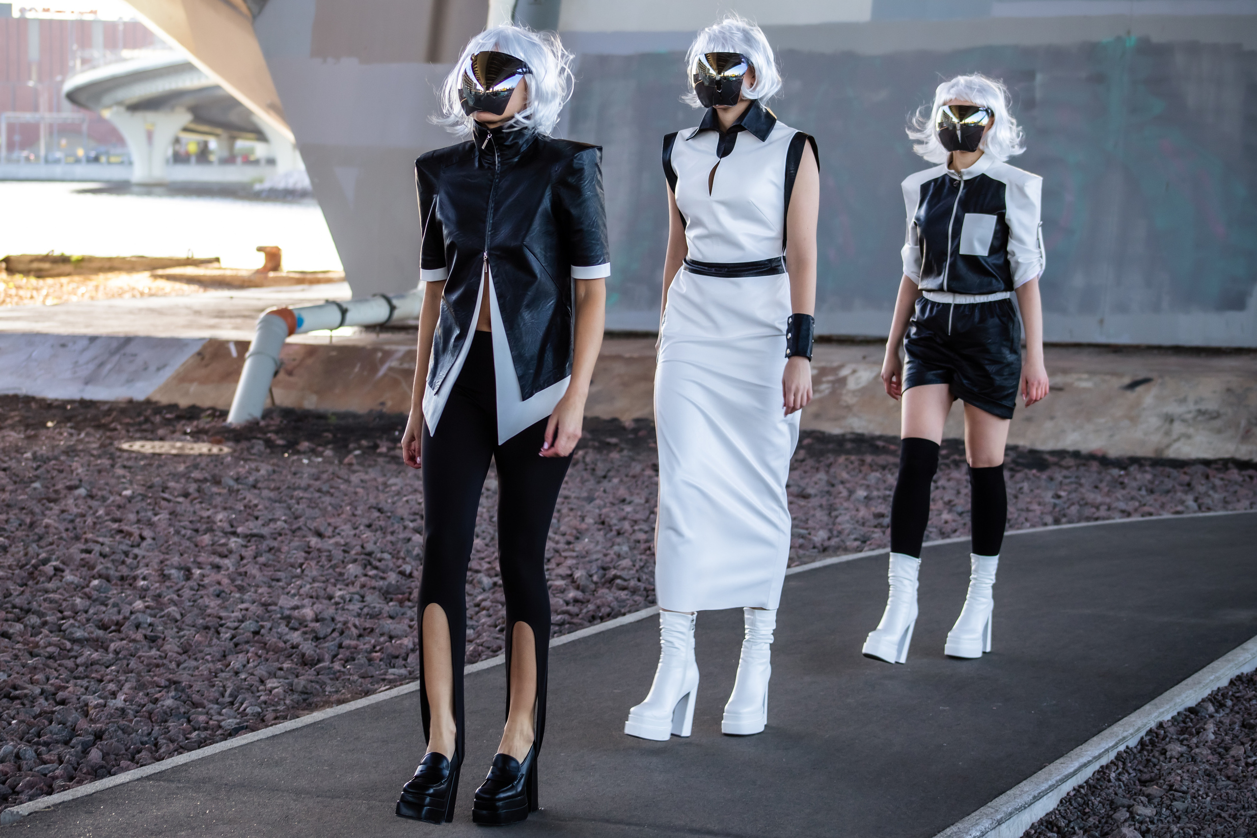 Клип под мостом Бетанкура. Elena Sova — семейный и женский фотограф в Санкт-Петербурге