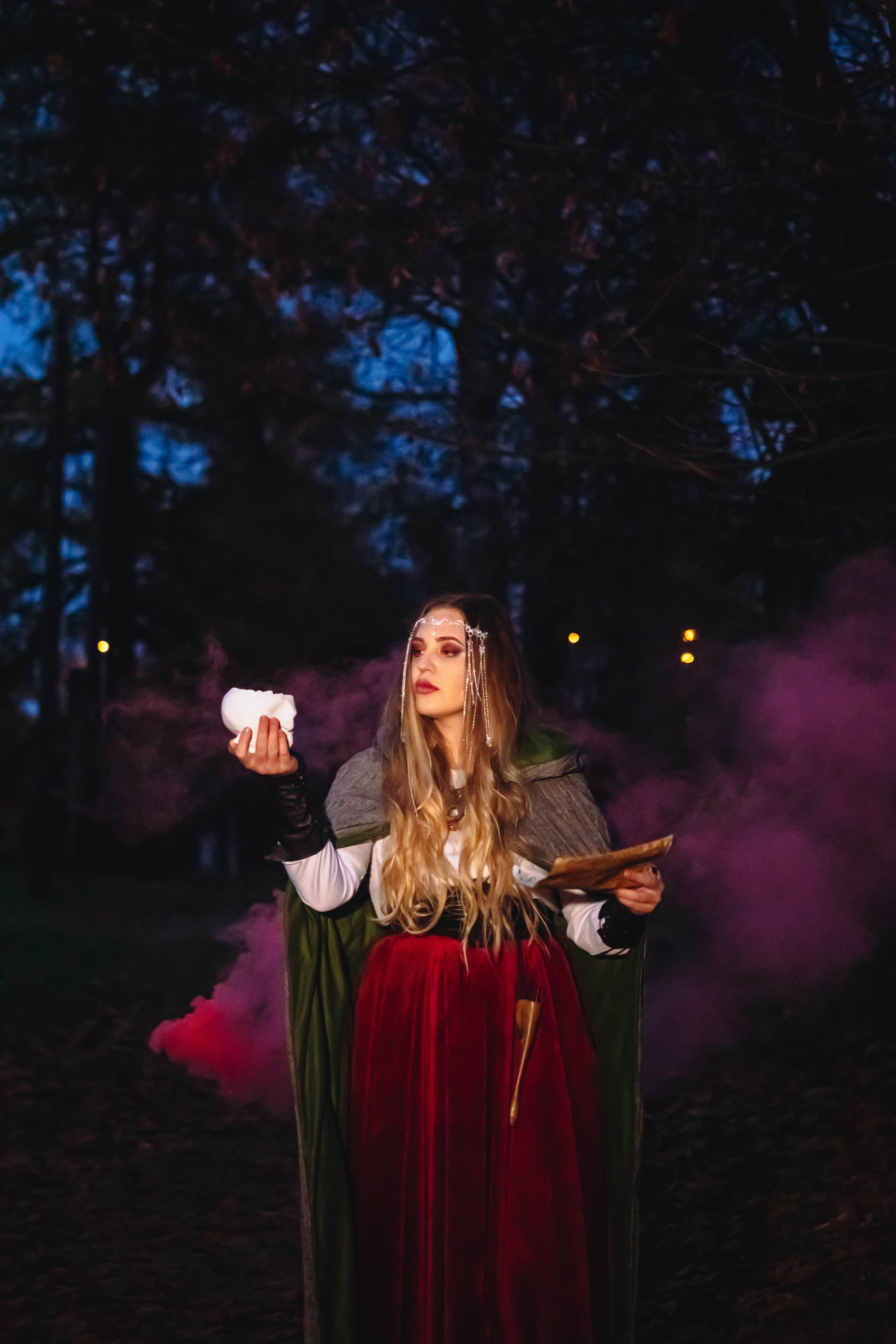 Ведьма из Приютино (хэллоуин). Elena Sova — семейный и женский фотограф в Санкт-Петербурге