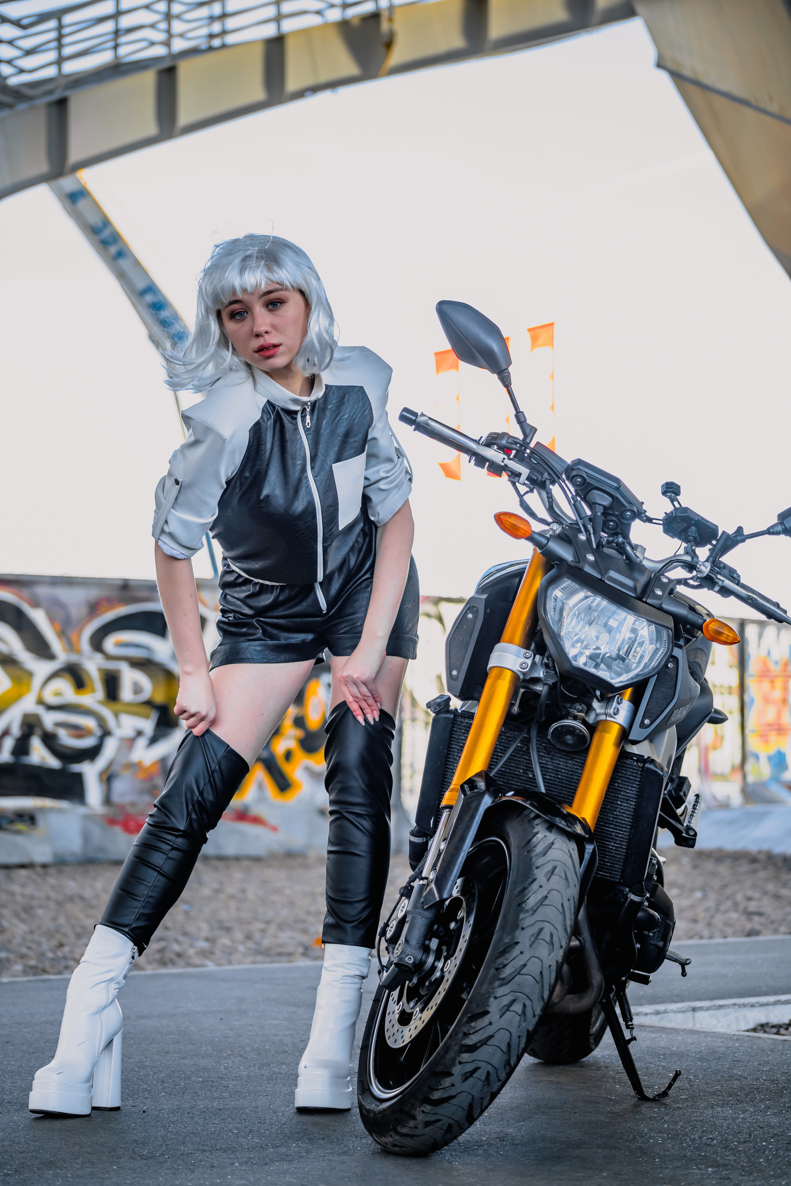 Клип под мостом Бетанкура. Elena Sova — семейный и женский фотограф в Санкт-Петербурге