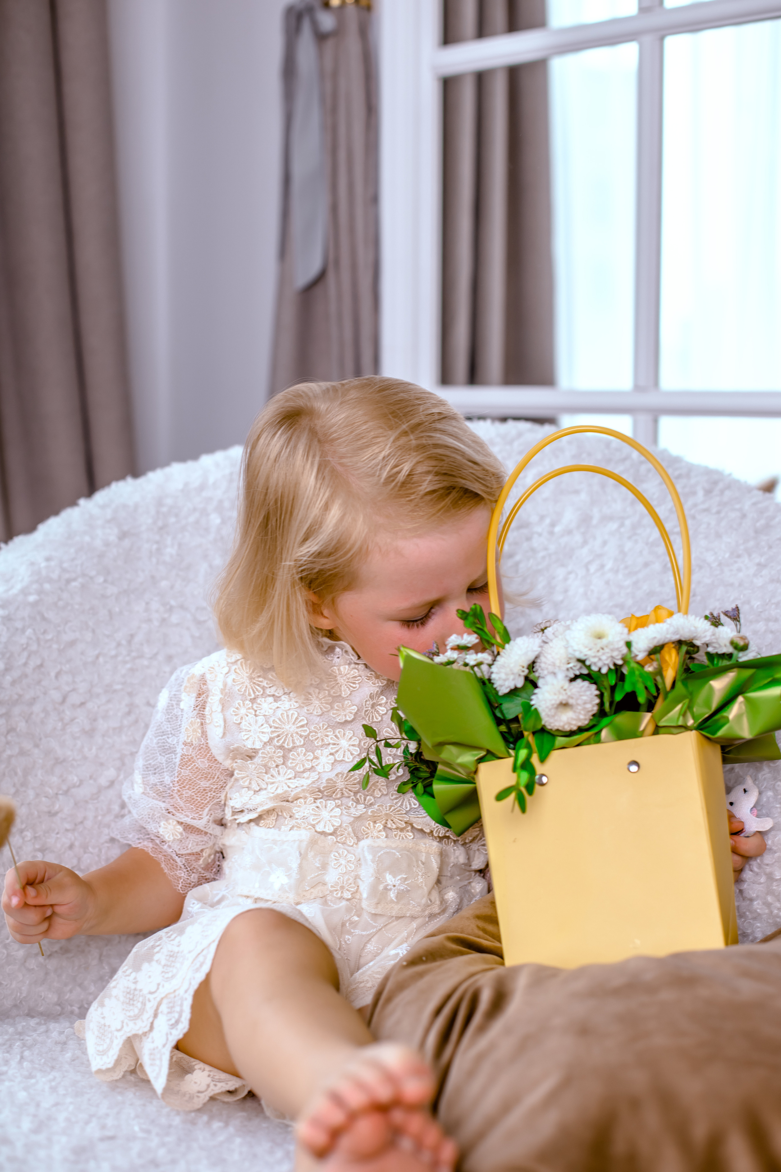 Мария с семьей в студии. Elena Sova — семейный и женский фотограф в Санкт-Петербурге