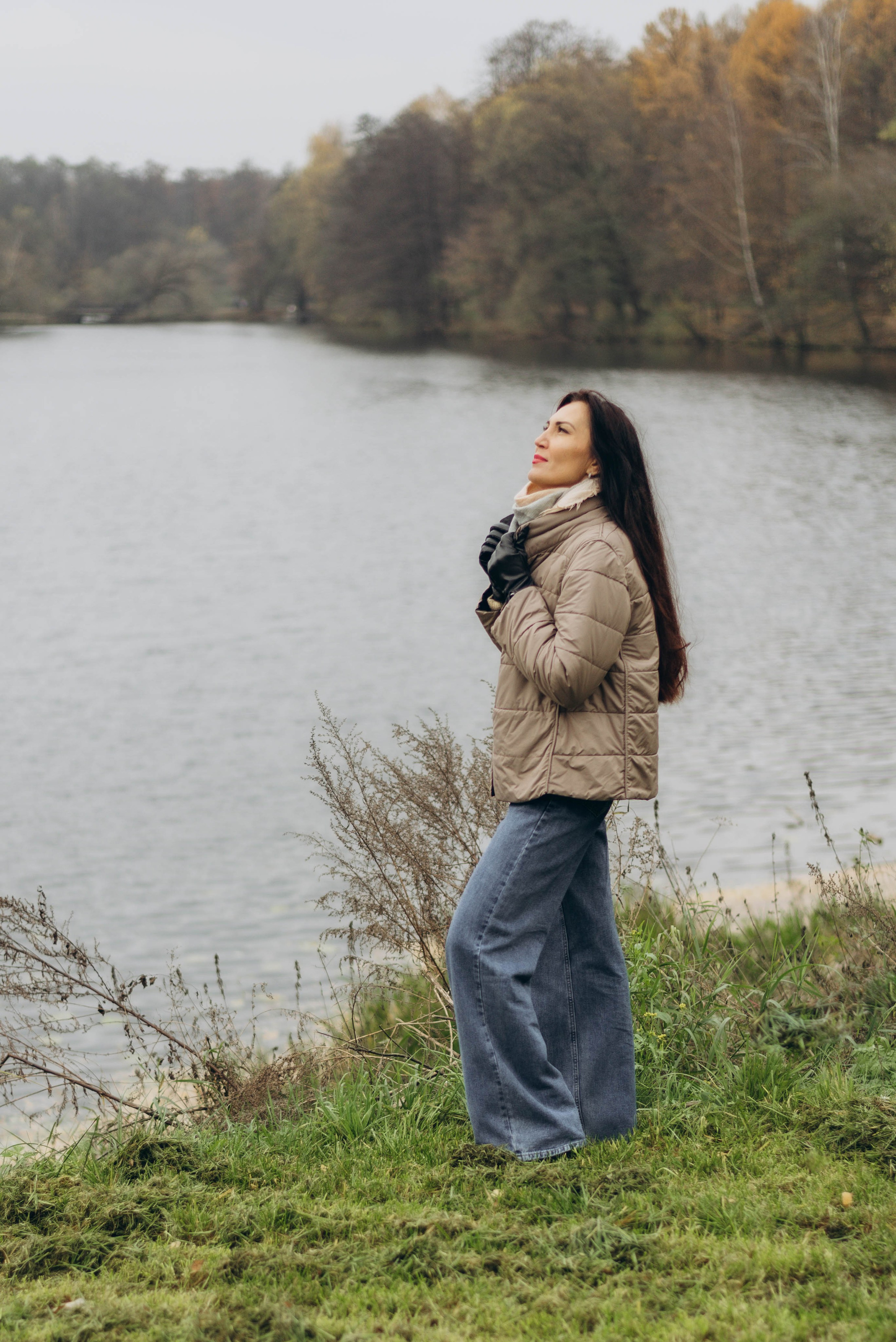 Прогулочная фотоссесия для девушки в парке. Семейный фотограф в Железнодорожном Масаева Елена