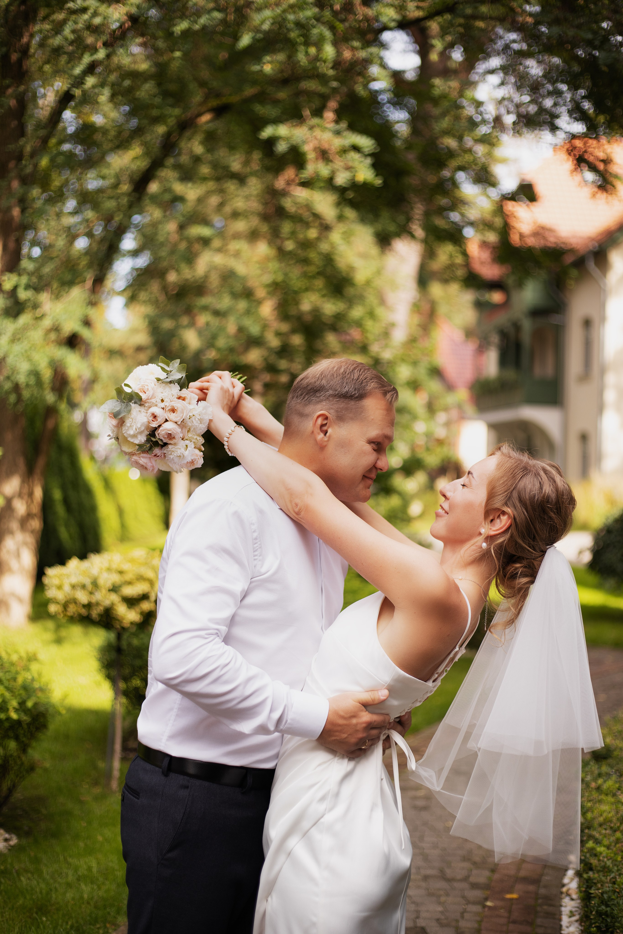 Свадебные прогулки (свадьба для двоих). Контент-фотограф в Калининграде (Москве) Наталья Кеворкова