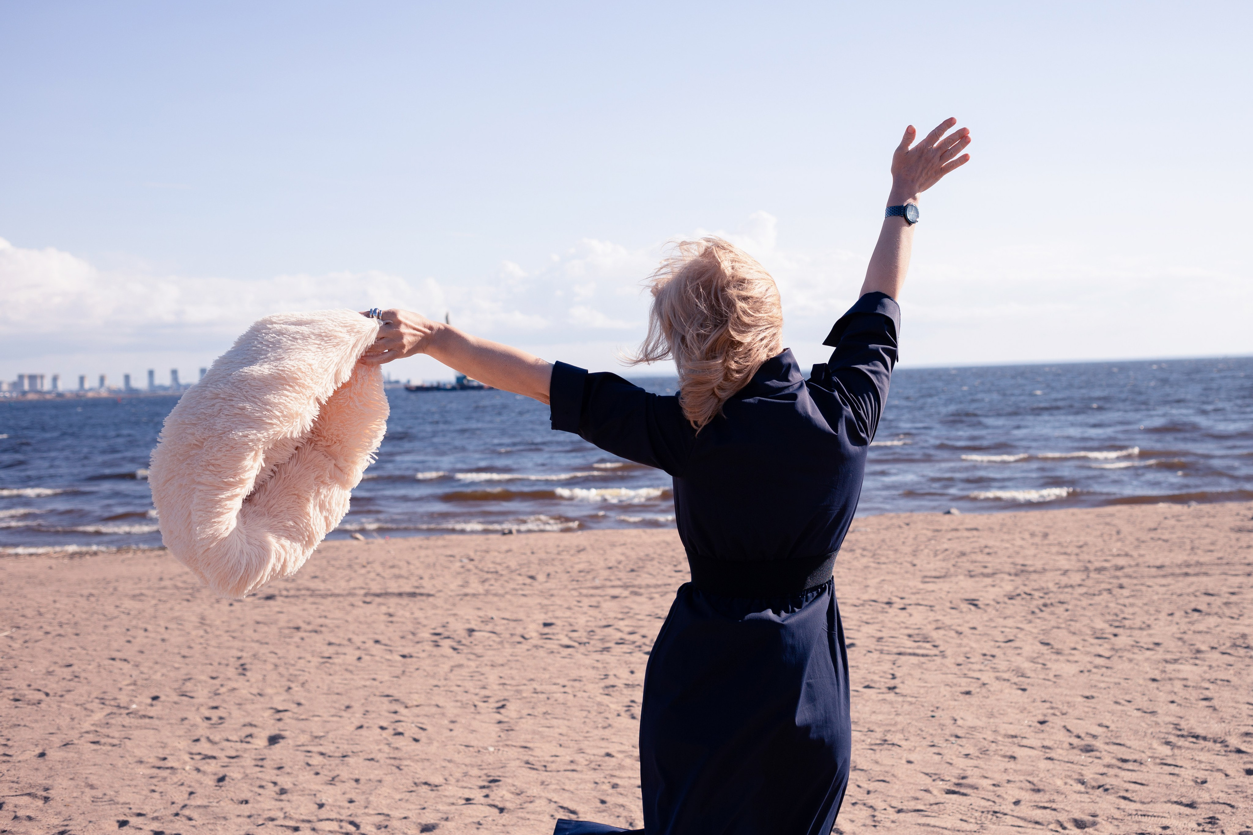 «Воды Петербурга»: фото на Финском заливе. Портретные фотосессии, контент-съемки, репортаж