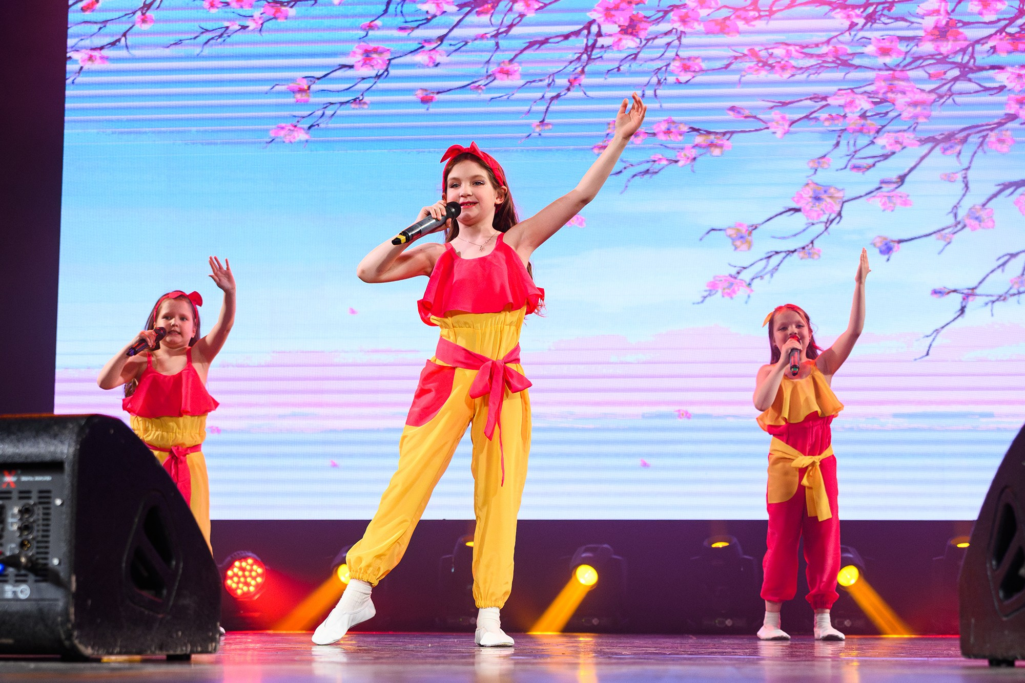 Концерт Вокал Хореографической Студии «Счастливый день». Константин Солодянкин — свадебный и репортажный фотограф в Екатеринбурге и Верхней Пышме