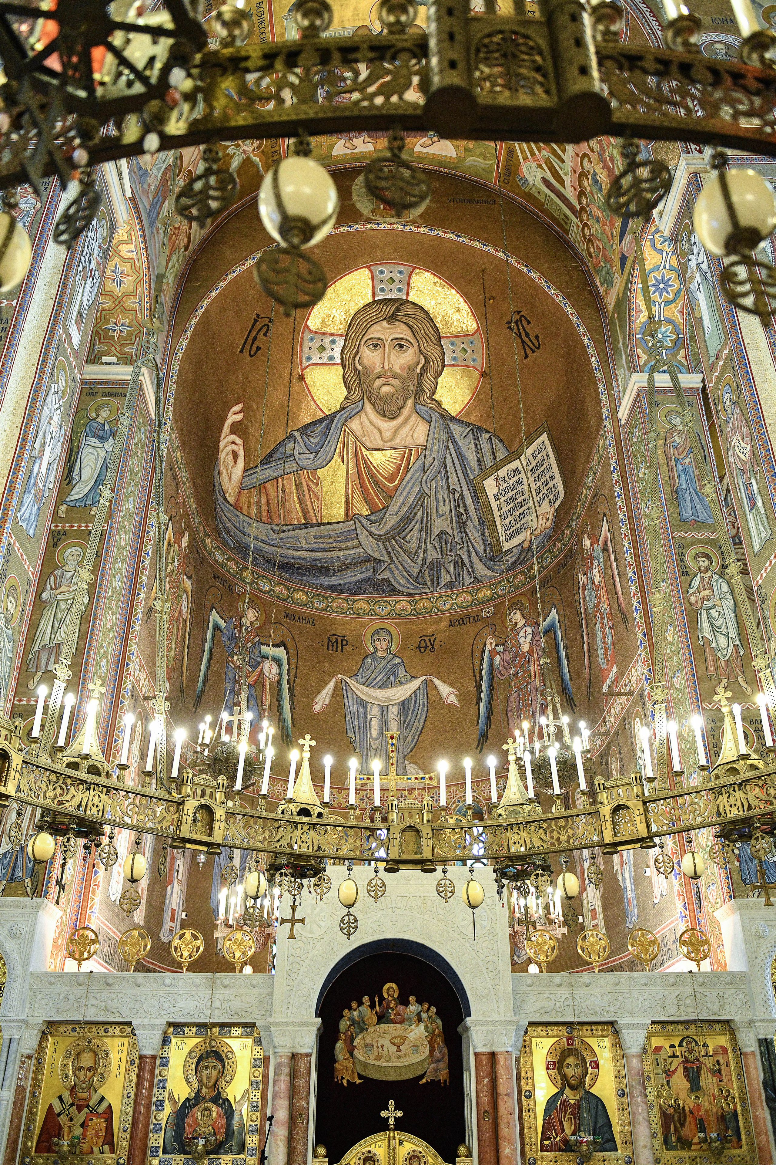 Крещение Марии. Церковь Покрова Пресвятой Богородицы в Ясенево. Свадебный и портретный фотограф в Москве Галина Борисова