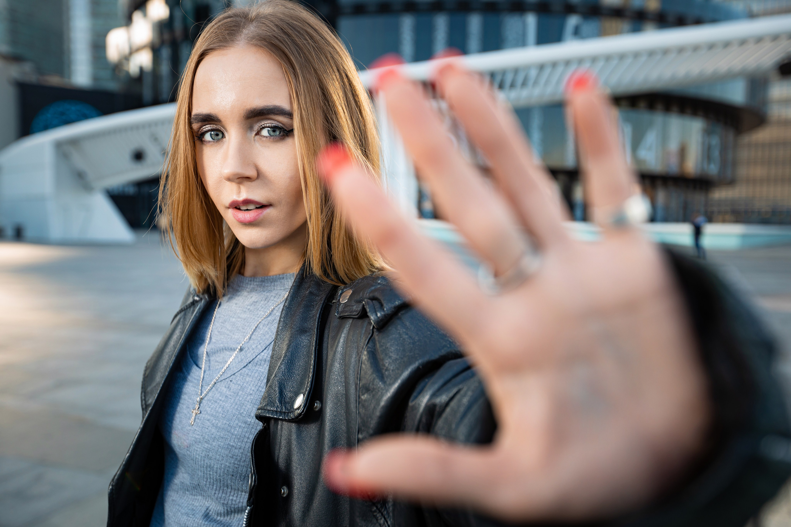 Фотосъемка для маркетплейсов с моделью в Москве и Московской области. Фотостудия в Москве LUXARTPHOTO