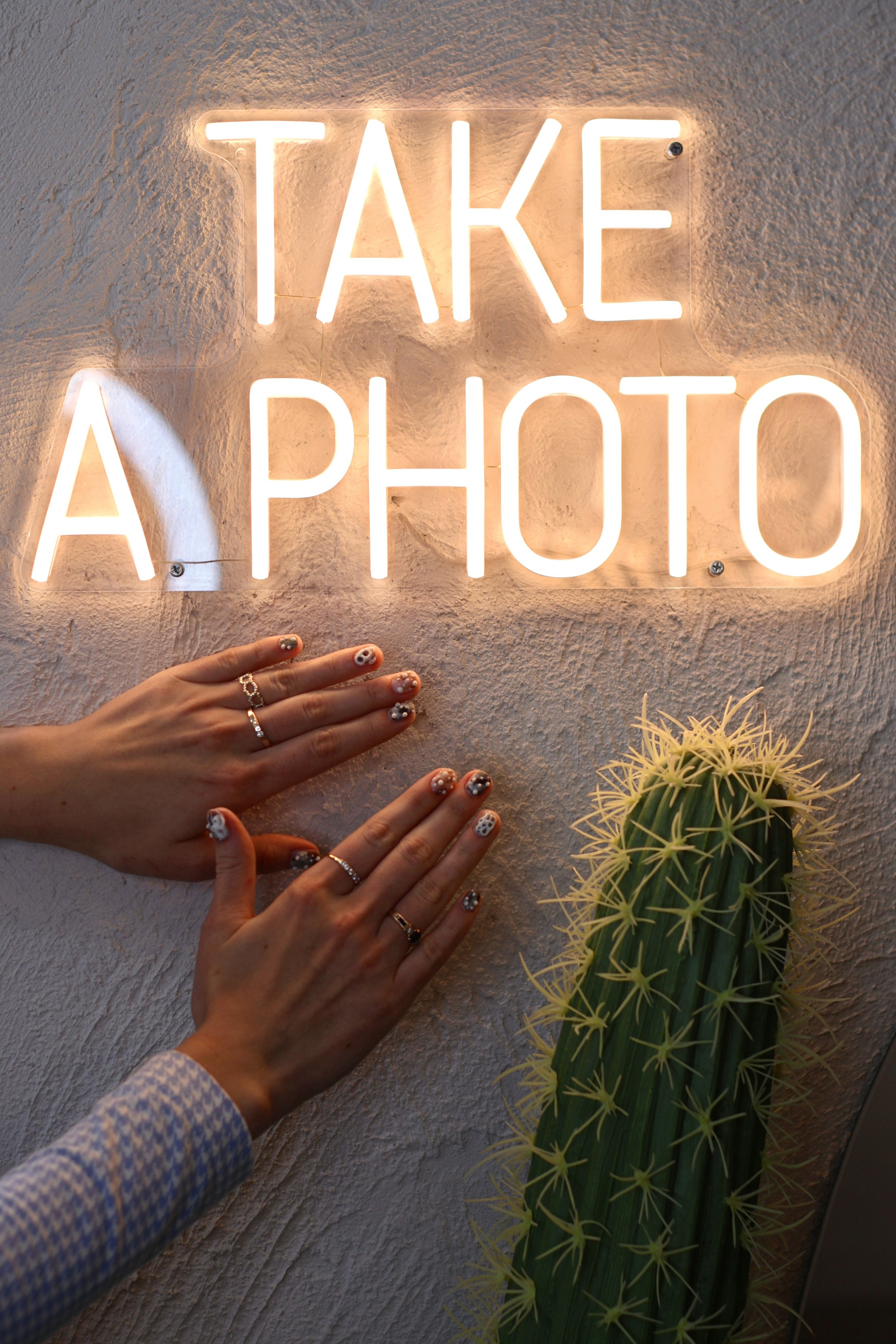 NOGTEPEEL. Glow Models