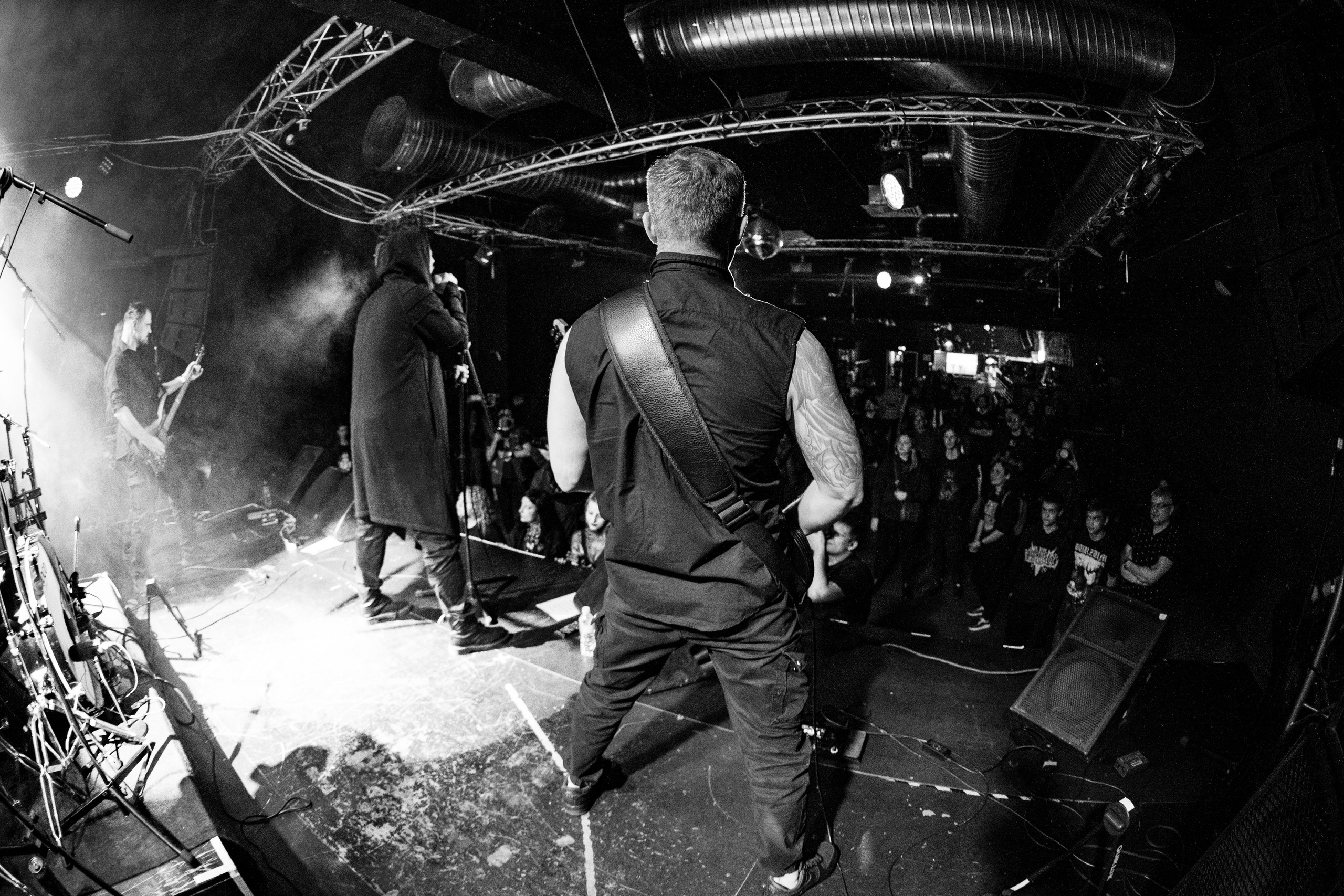 ИЛ • Minuala • Khlad|Glastonberry. Концертный и репортажный фотограф в Санкт-Петербурге Слава Пахомов