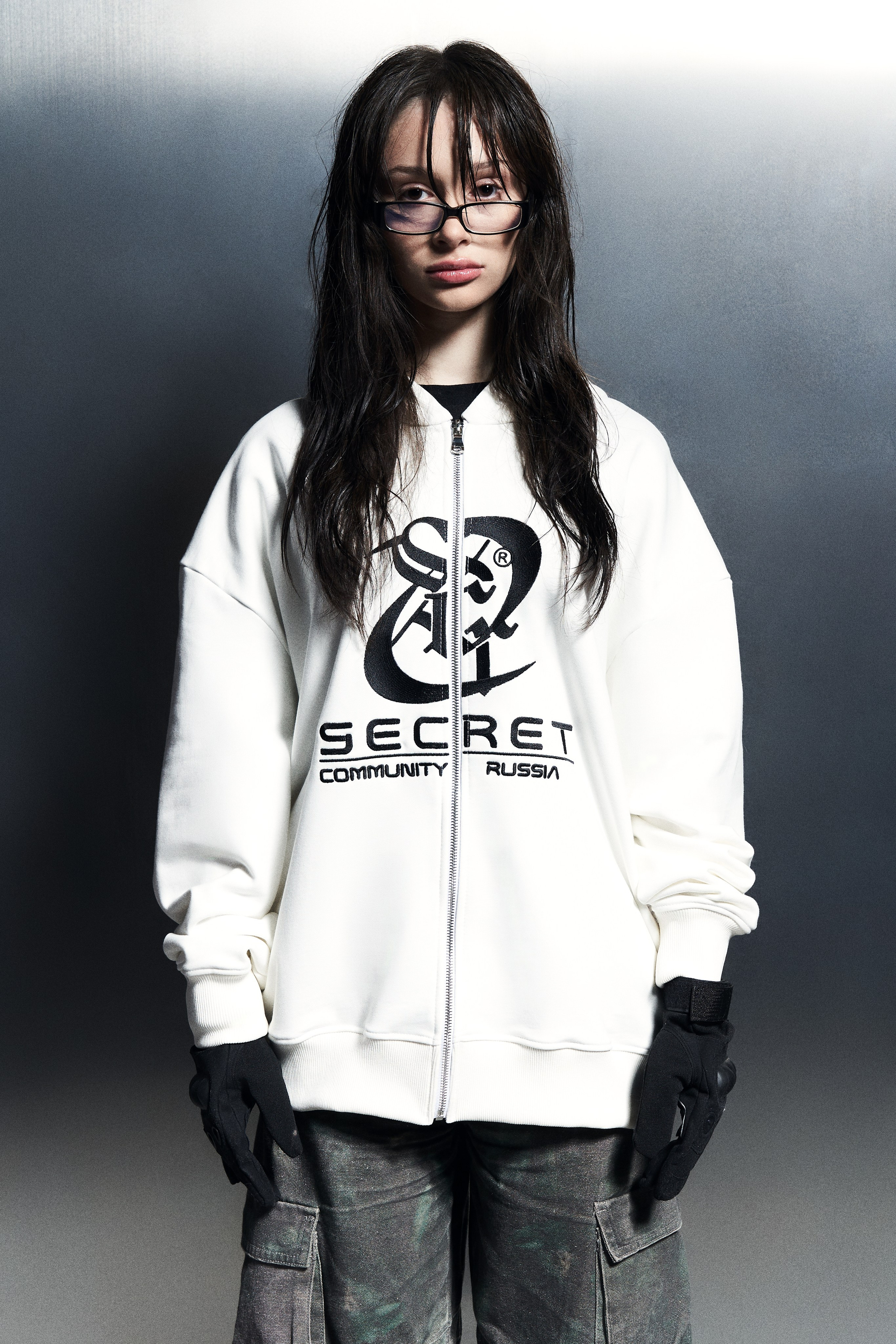 SCRMERCH — CLOSED DROP. DINIS MUSTAFIN | PHOTOGRAPHY