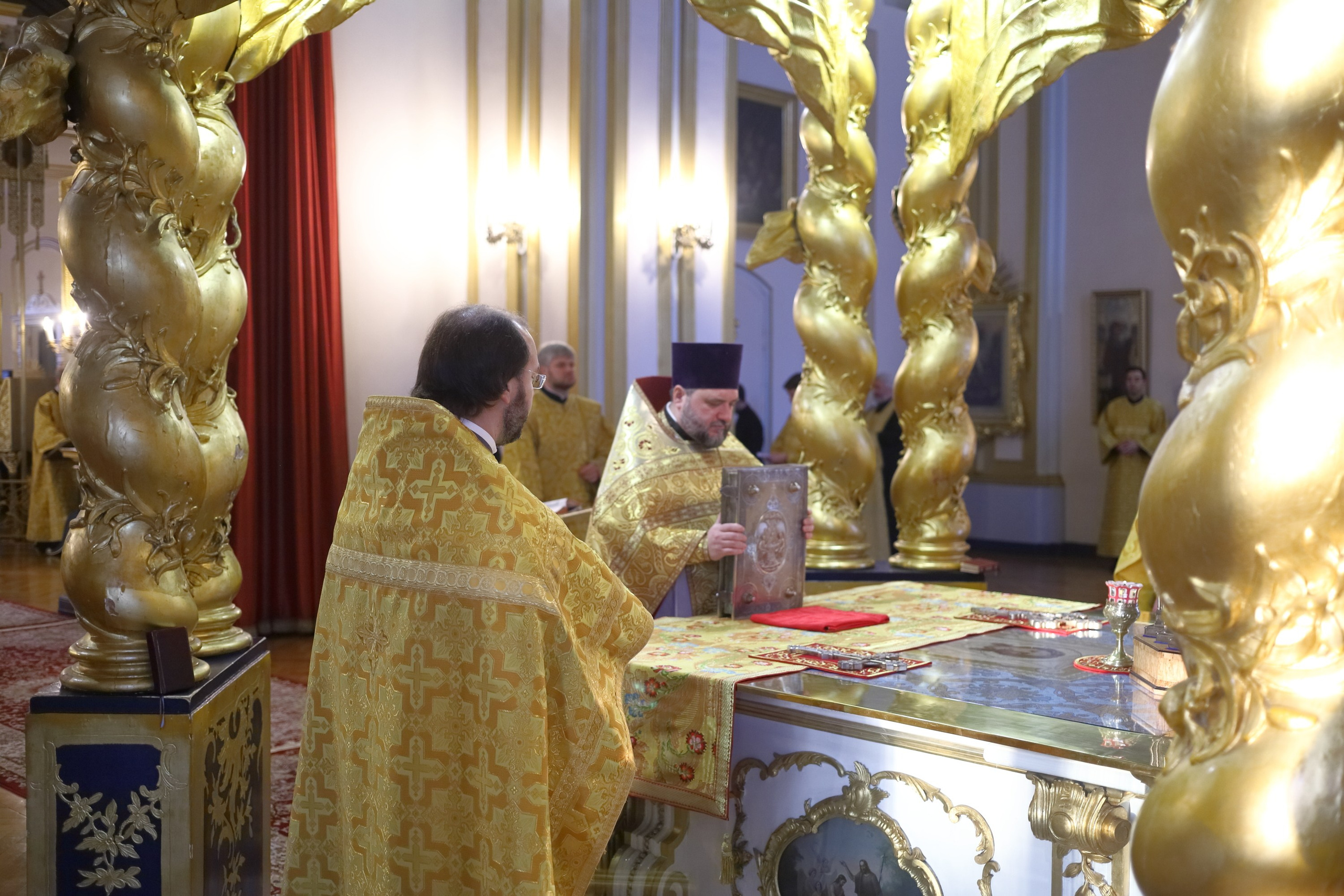 НЕДЕЛЯ 22-Я ПО ПЯТИДЕСЯТНИЦЕ. НИКОЛО-БОГОЯВЛЕНСКИЙ МОРСКОЙ СОБОР