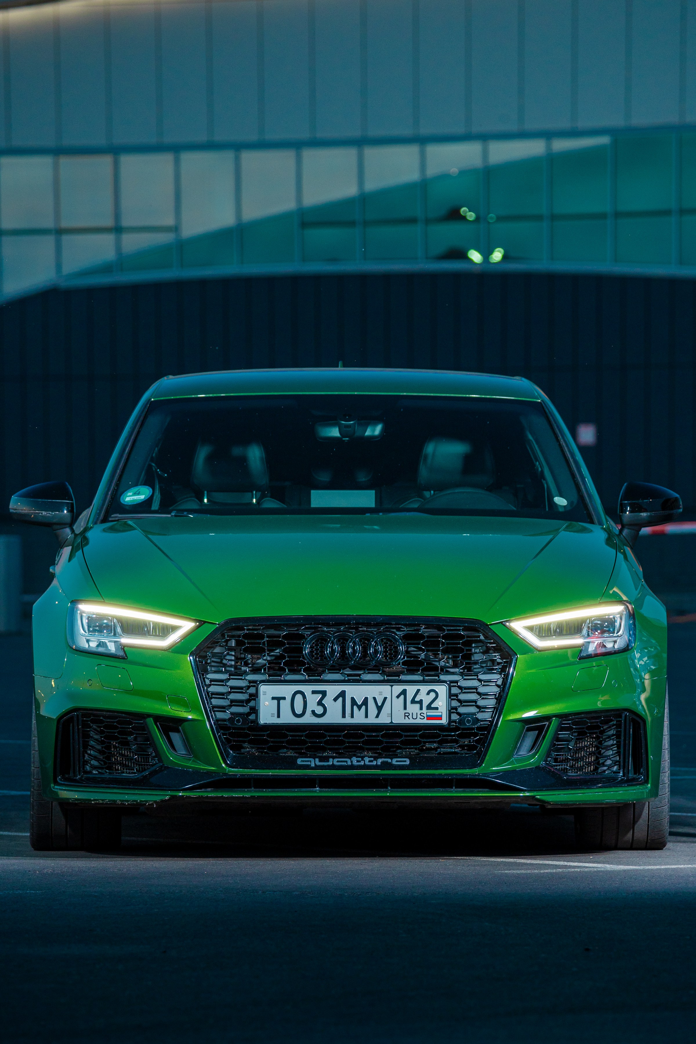 Профессиональный фотограф, специализирующийся на рекламной фотографии. Фотограф Князев Сергей