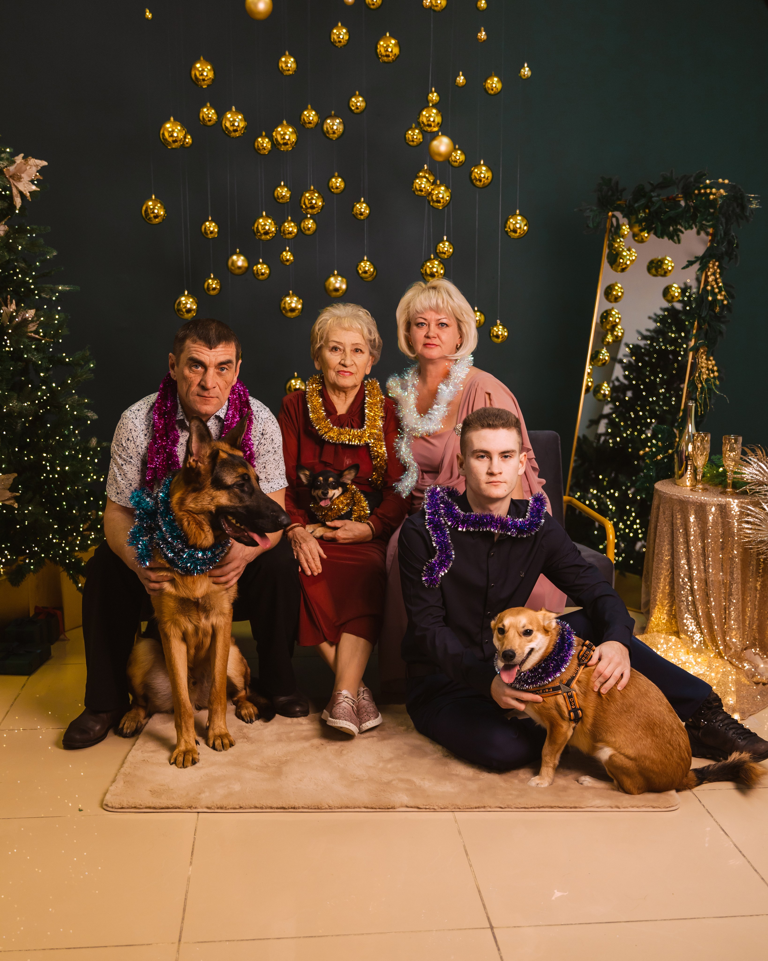 Семейный портрет. Новый год. Фотограф во Владивостоке. Юрганова Анна