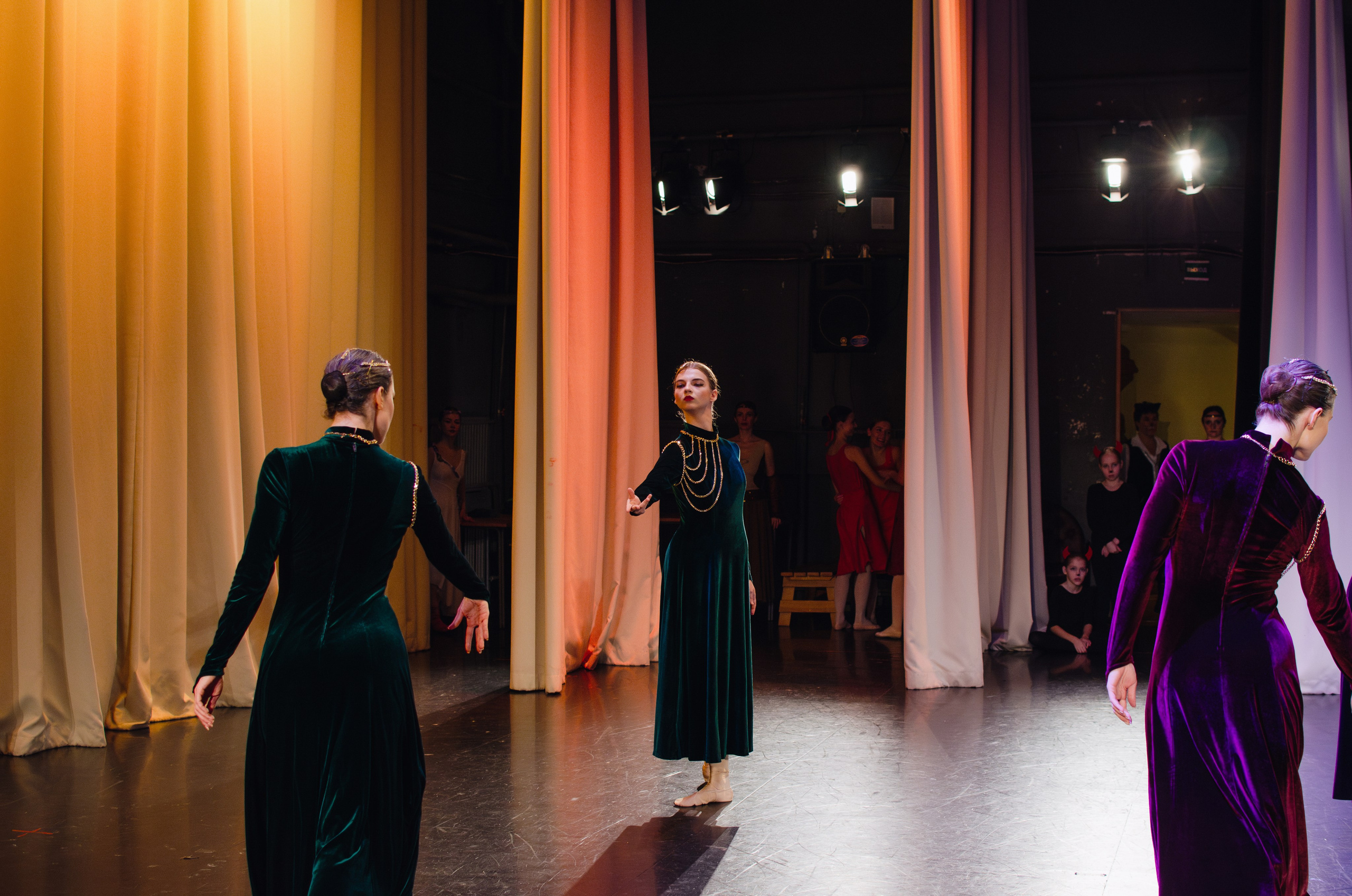 Концерт «Искусство изящных форм» (съемка из-за кулис) и разное закулисное. Портретный и репортажный фотограф в Санкт-Петербурге Варвара Жукова