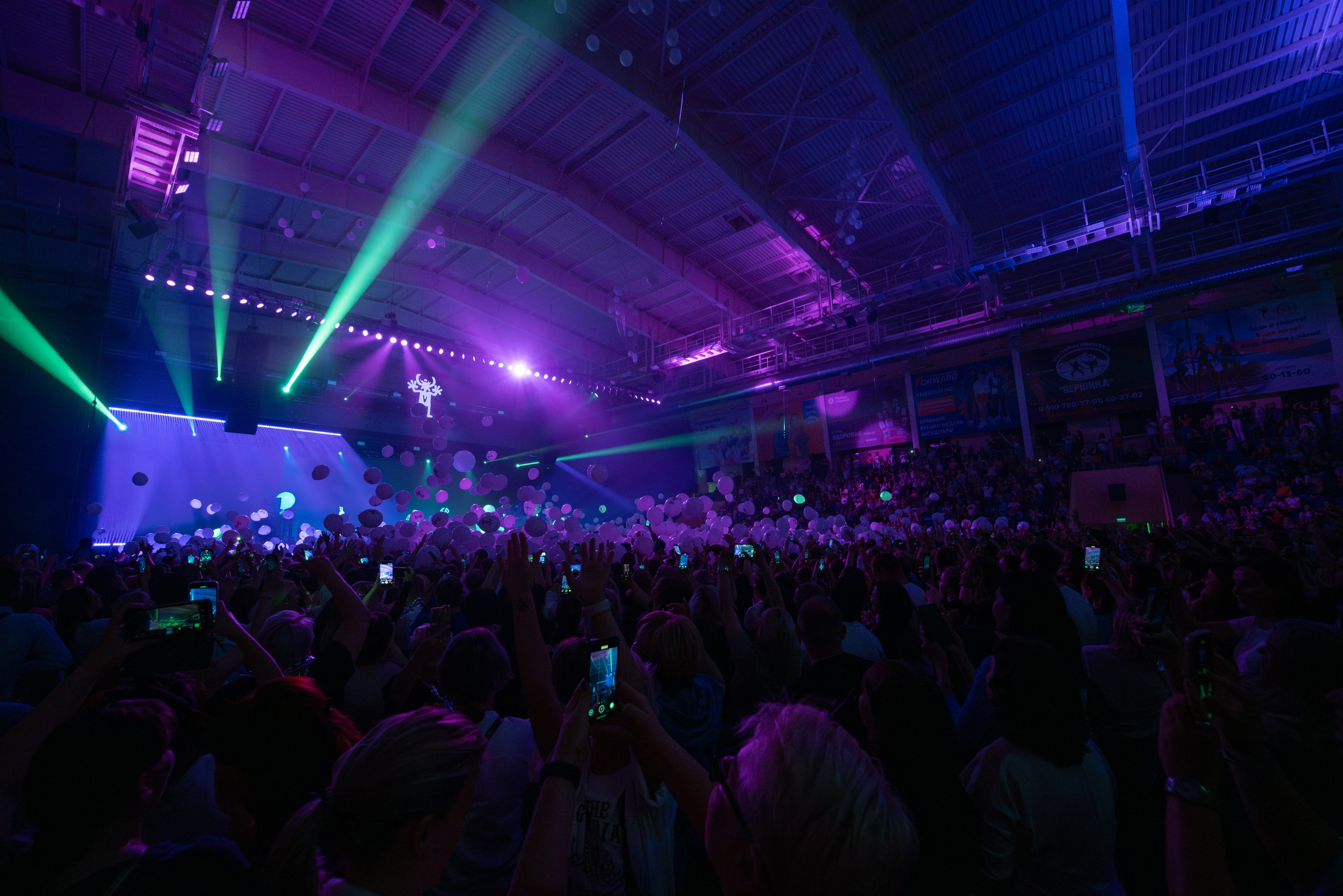 Руки Вверх Смоленск 28.05.2025. Свадебный и семейный фотограф в Москве и Московской области Оксана Шлыкова