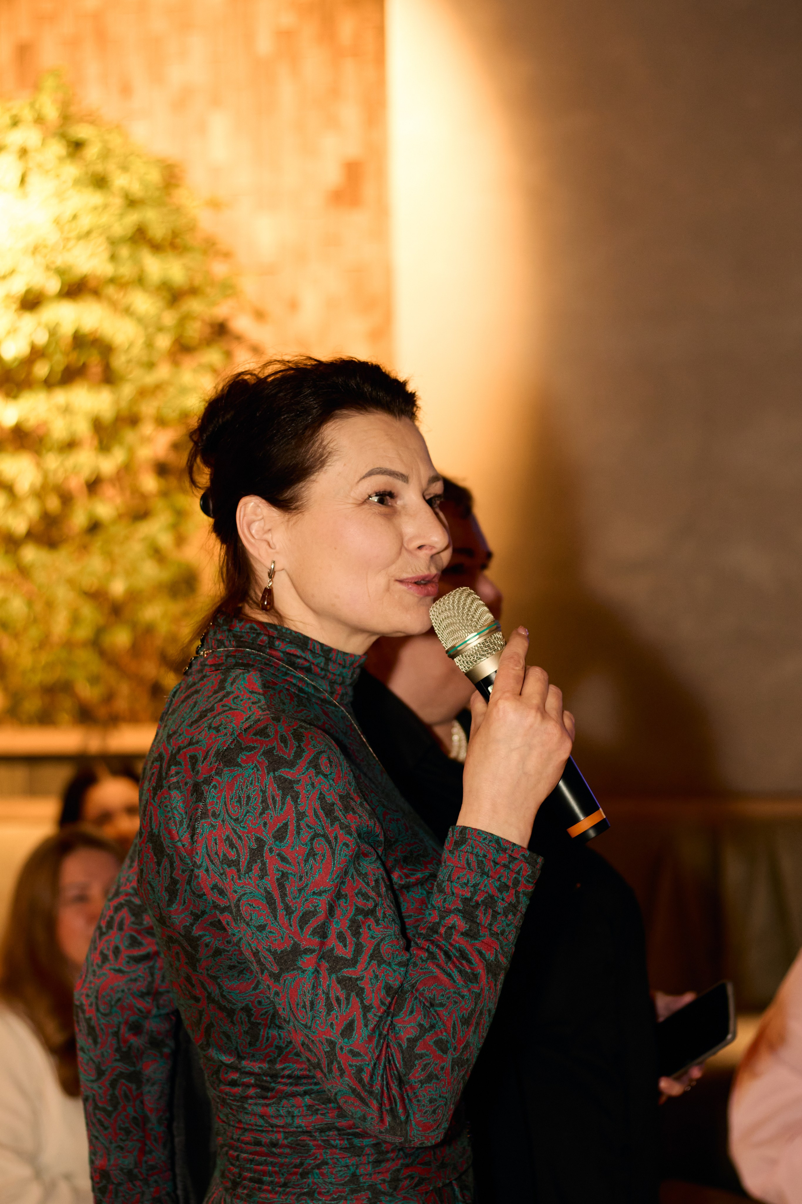 Поэтический вечер Венеры Валевской. Фотограф из Первоуральска Роман Заиченко