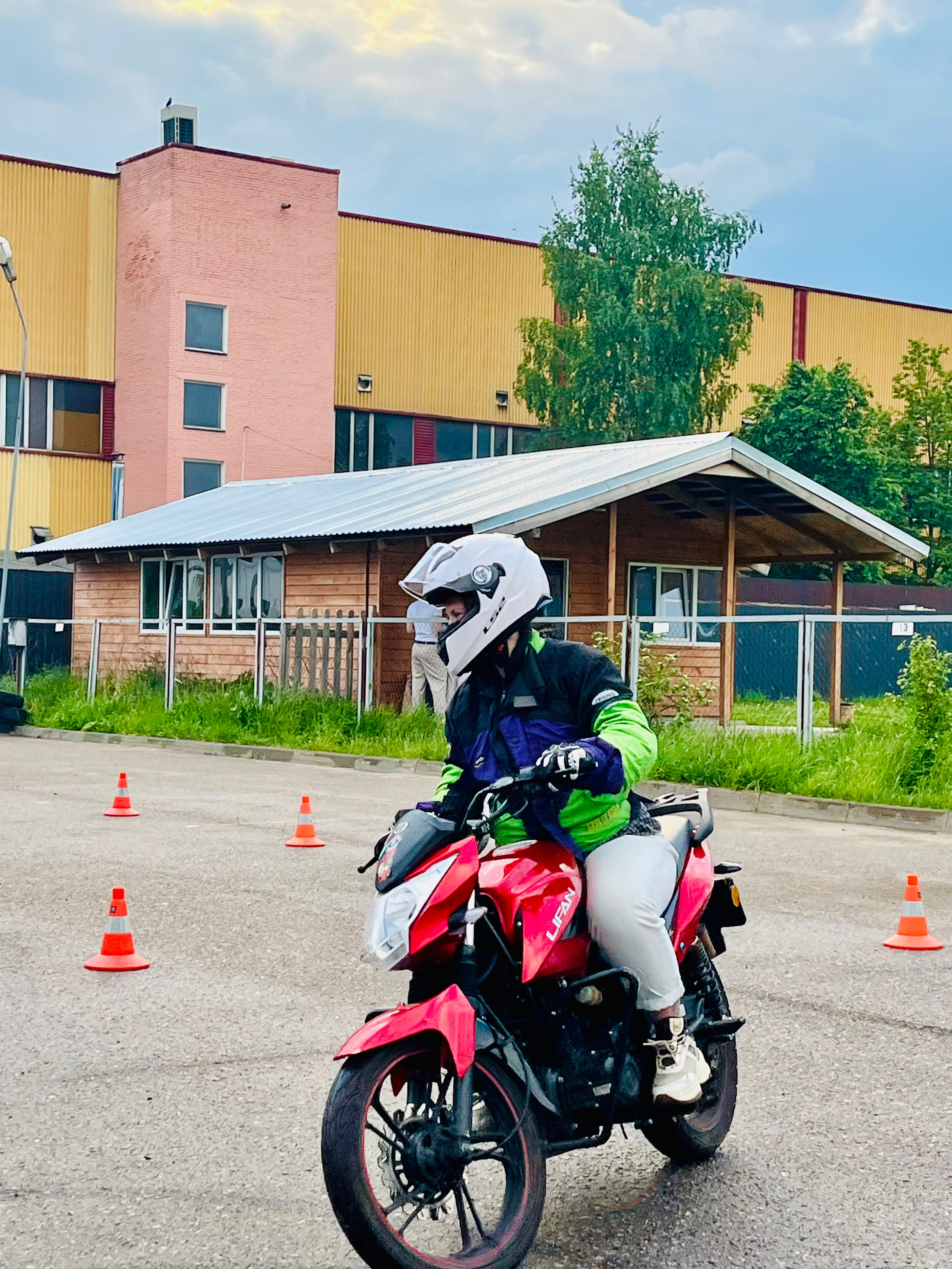 ТРЕНИРОВКИ. МОТОШКОЛА в городе Витебске. Обучение категории А и А1