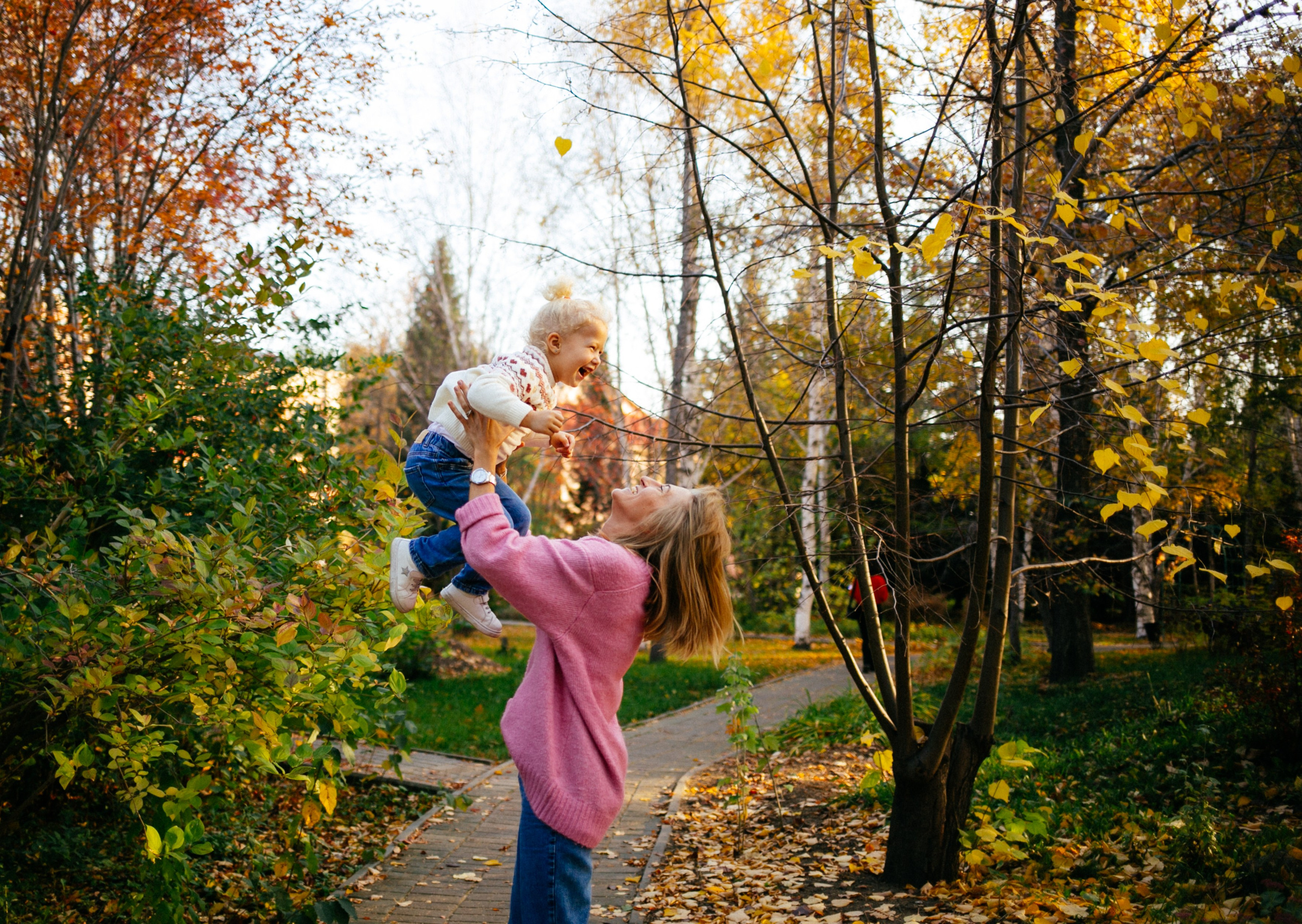 Юля, Анюта, Есения