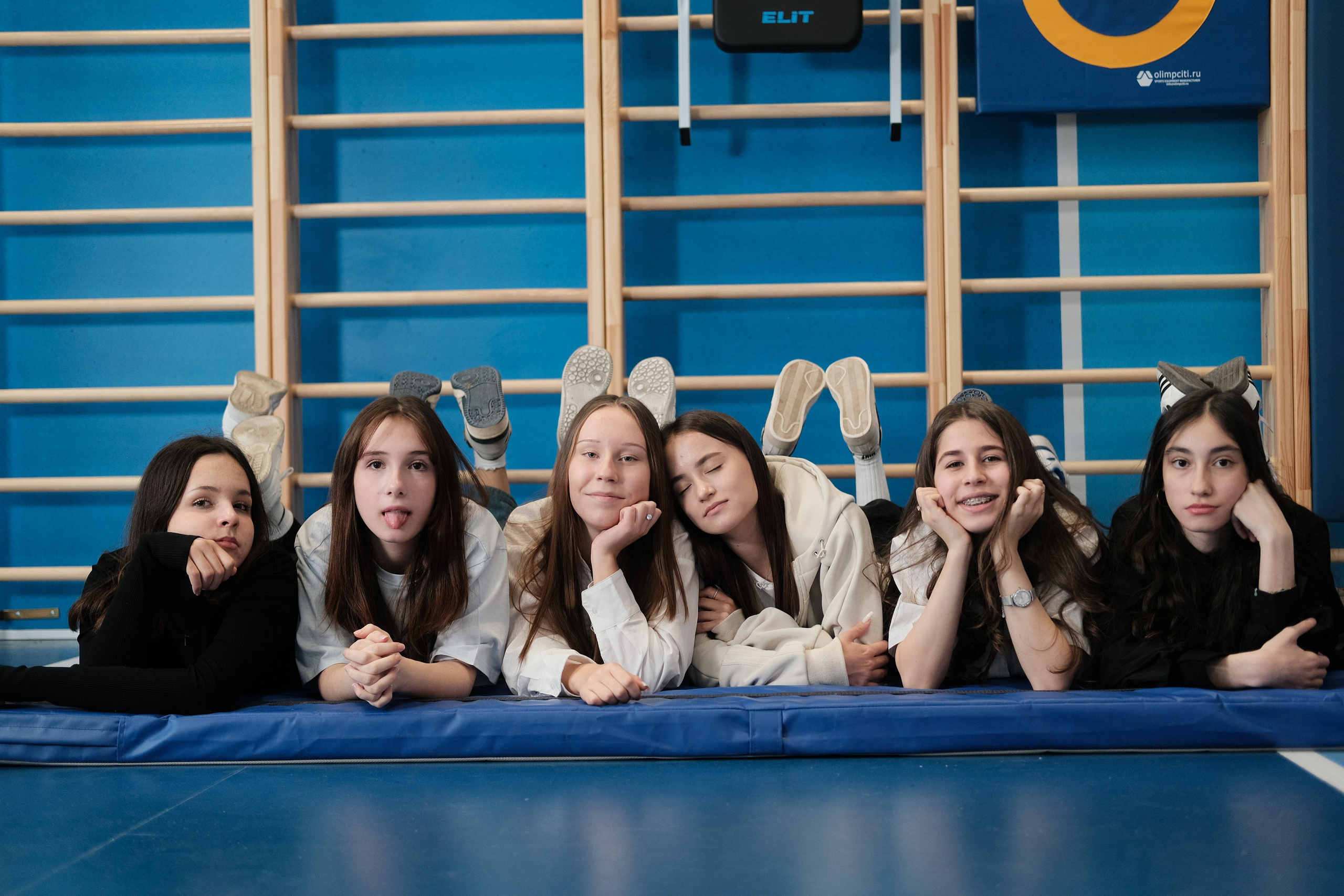 Выпускники. Фотограф Елена Дегтярева. Семейная, детская и школьная фотография в Тюмени. Яркие и живые снимки, которые сохранят историю вашей семьи