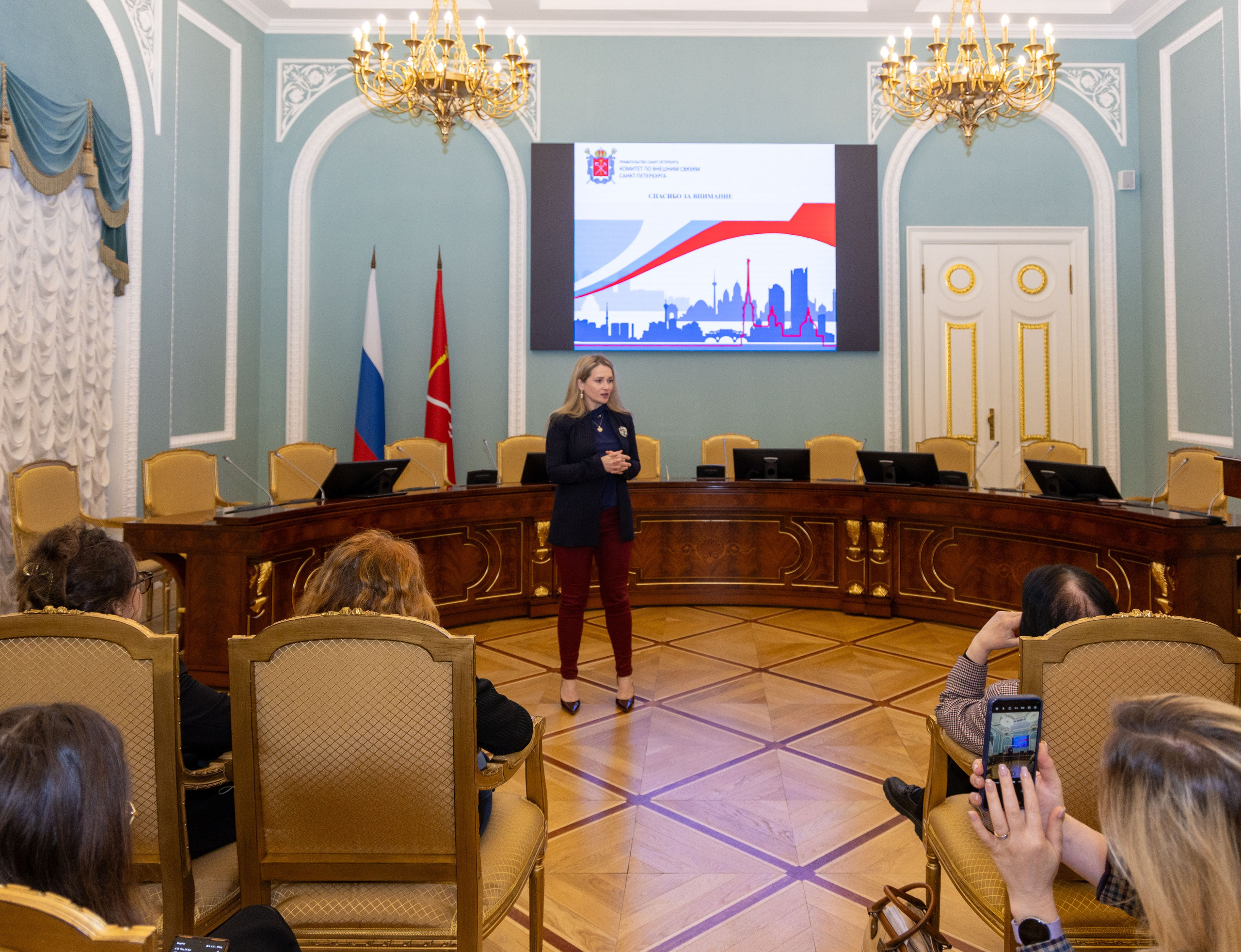 Кружок молодого дипломата. Портретный и семейный фотограф Санкт-Петербург