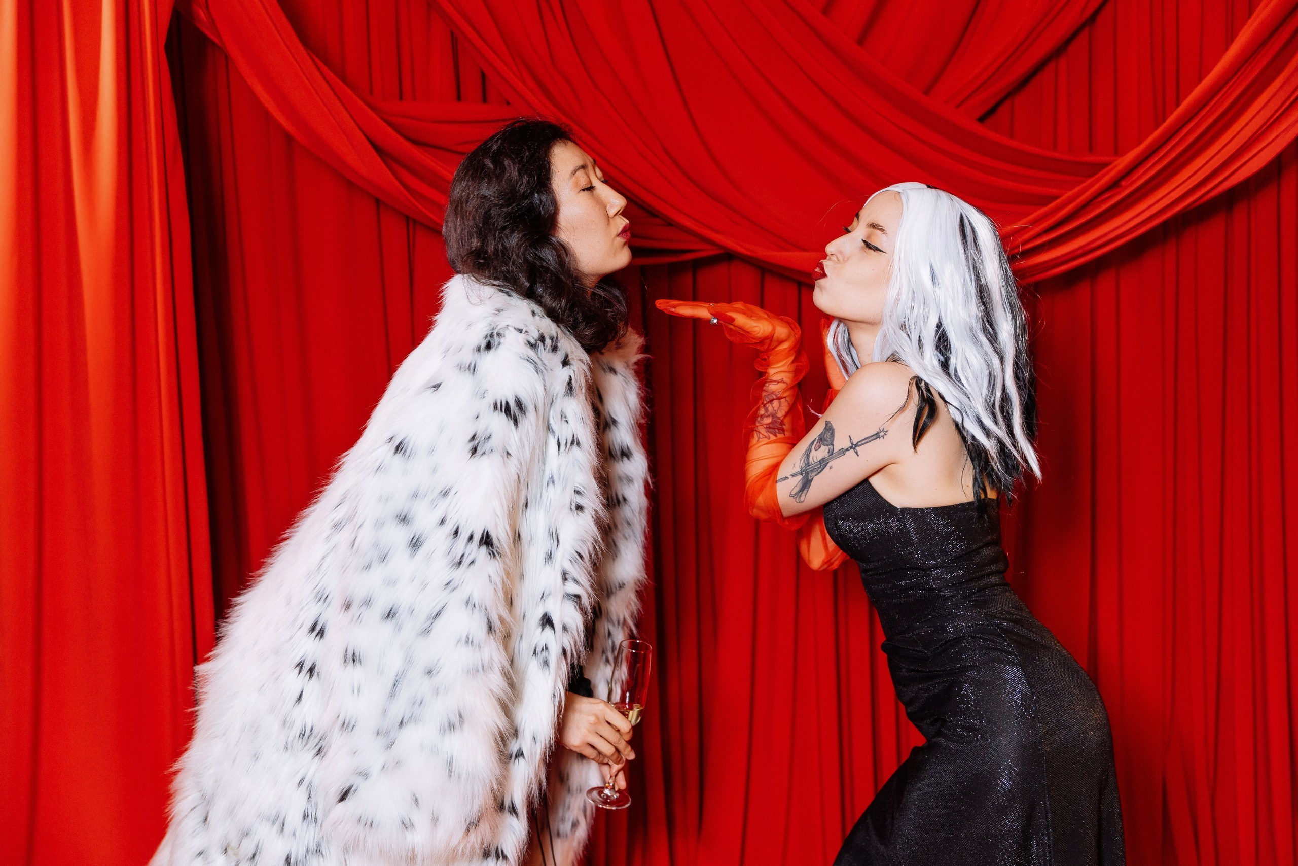 Компания K2 Тул. Корпоратив в стиле КИНО. Портфолио свадебного фотографа. Роман Каргаполов