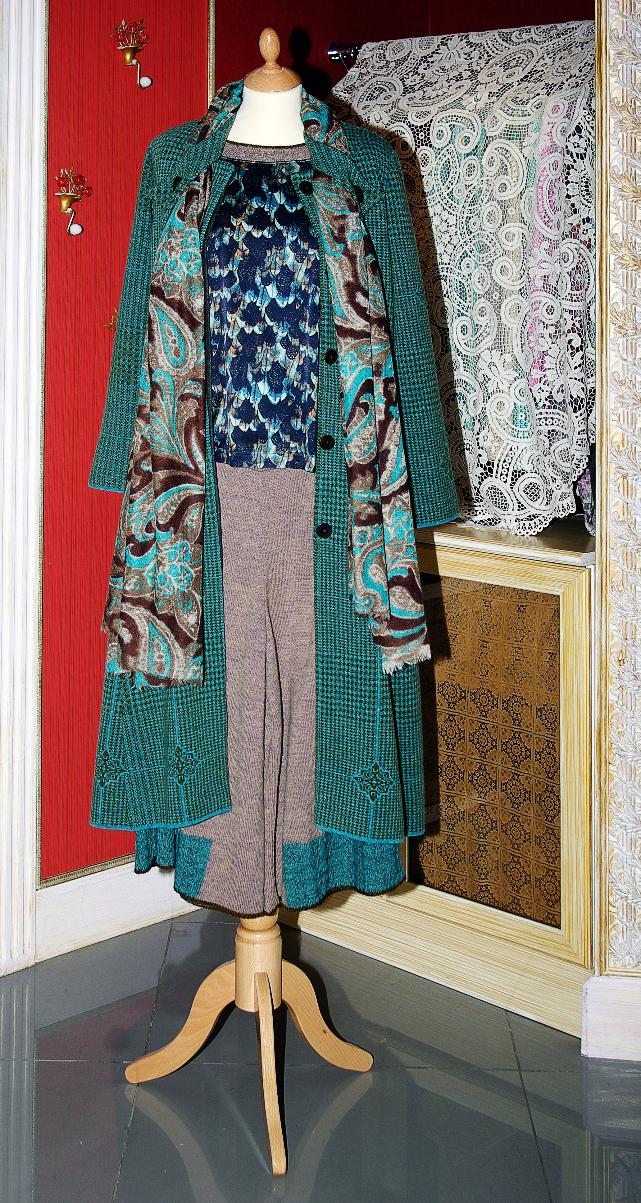 Магазин одежды и тканей. Главная