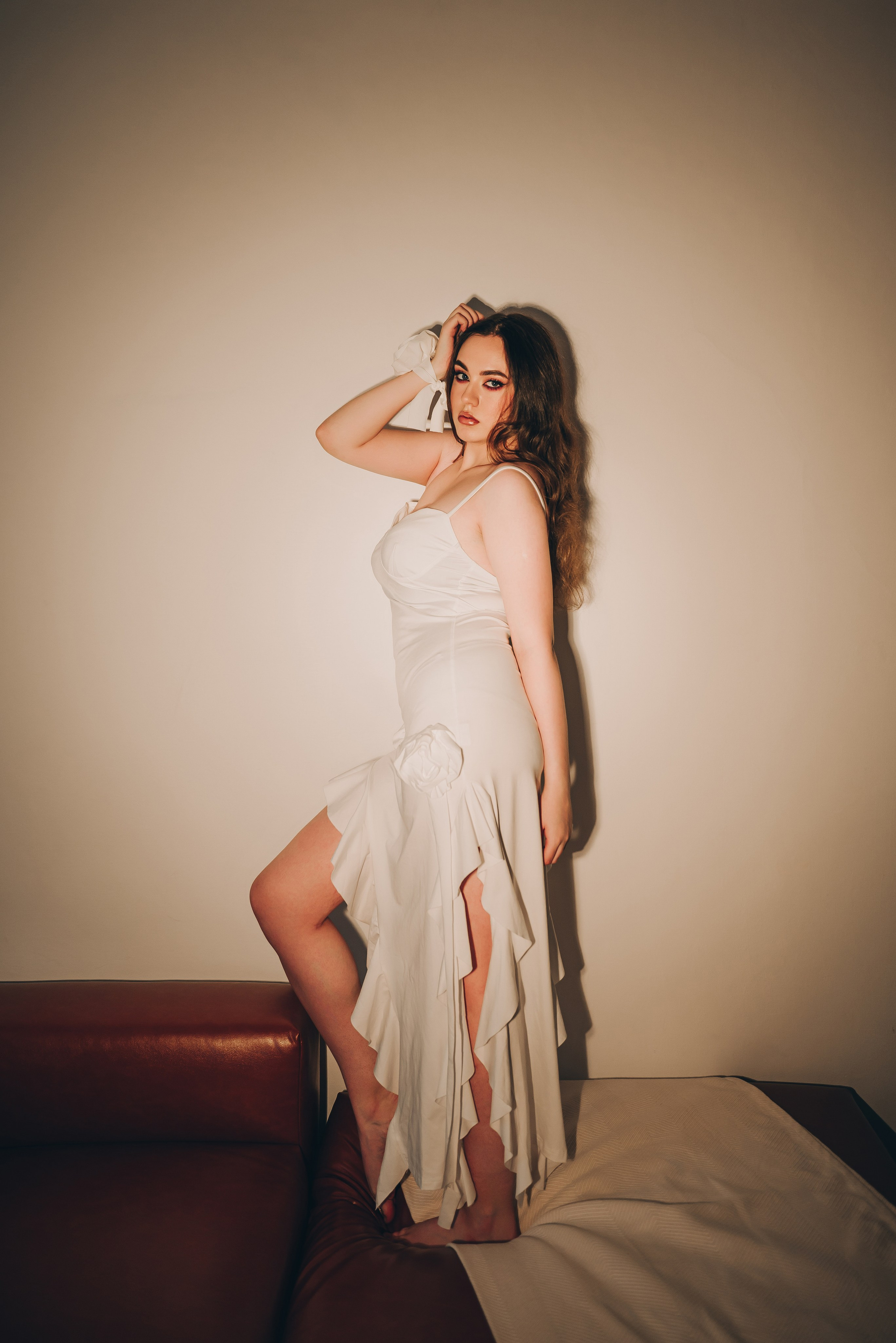 Женская фотосессия в элегантном платье в г. Кемерово