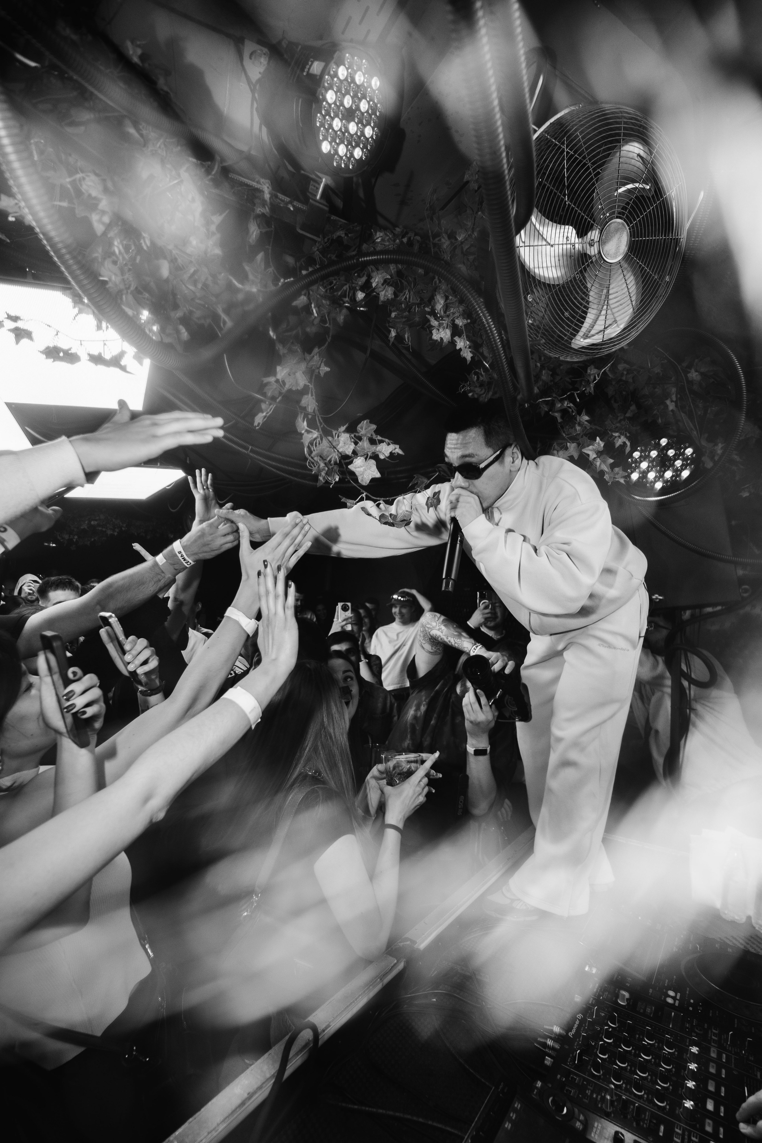 «Семья» х NIMAN / 2025. Саша Копылов, фотограф в Казани