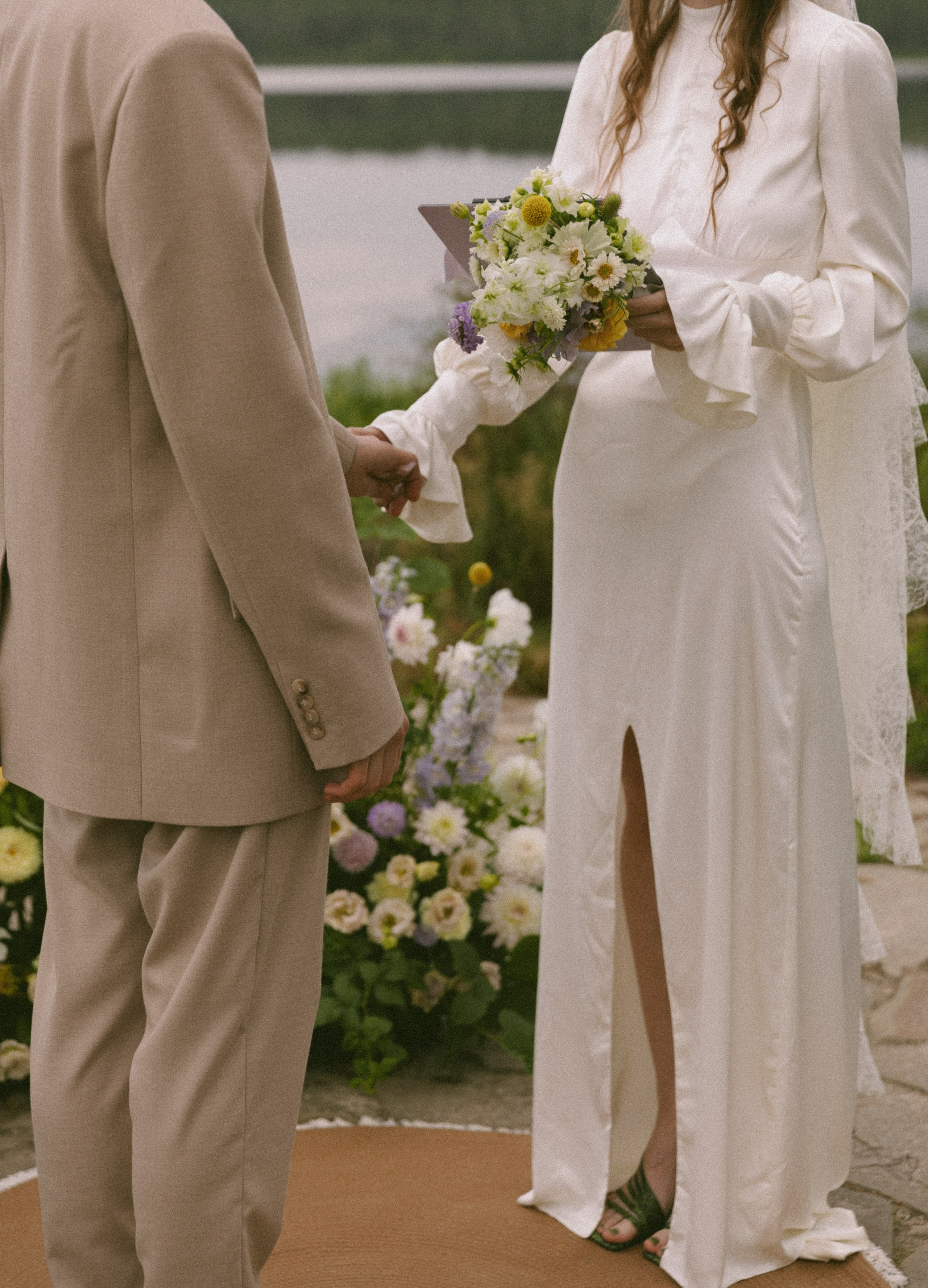 Держи меня крепче