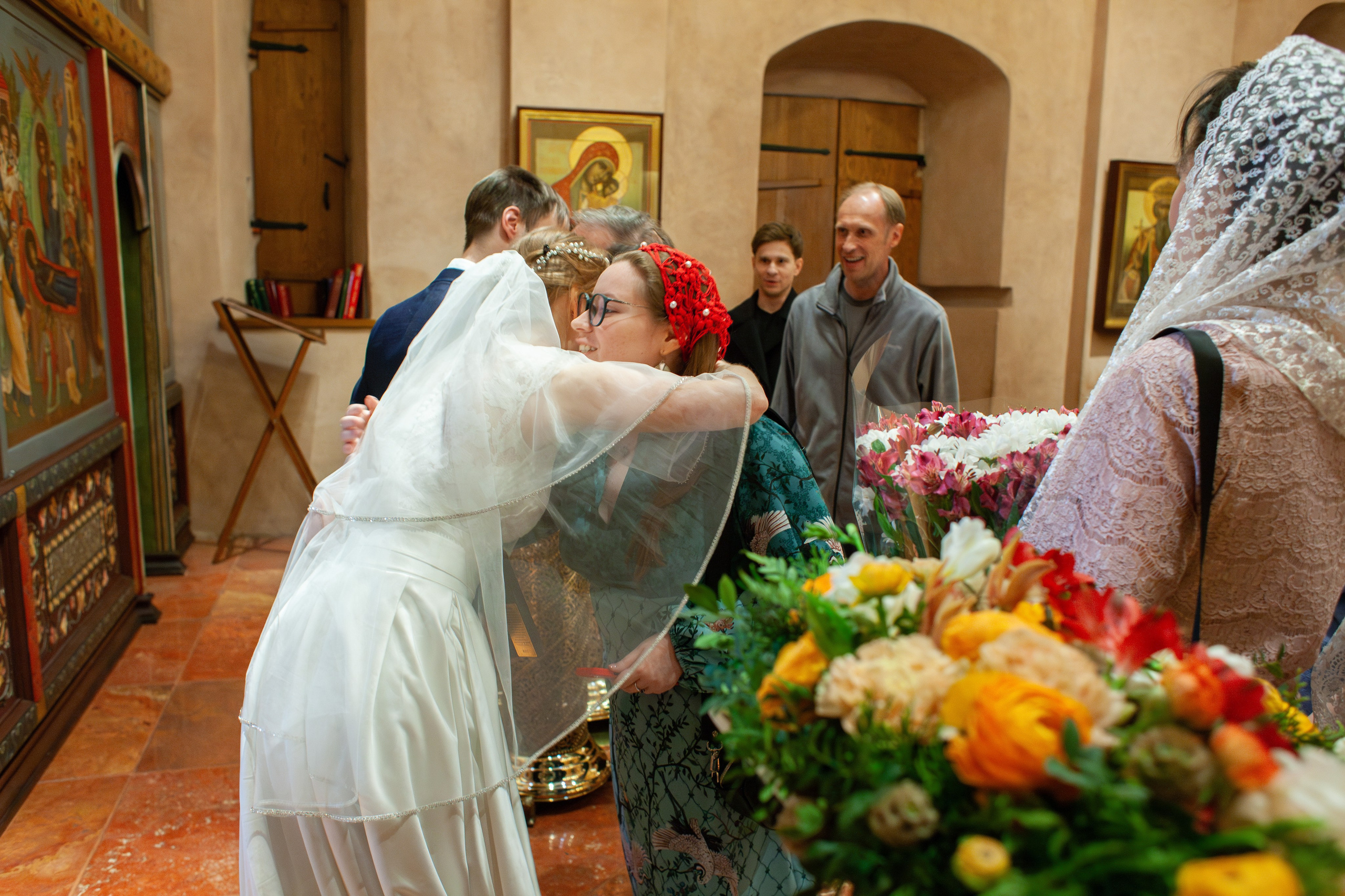 Венчание в храме Антипы Пергамского, стиль «ORWO UT21». Фотограф на крещение/венчание