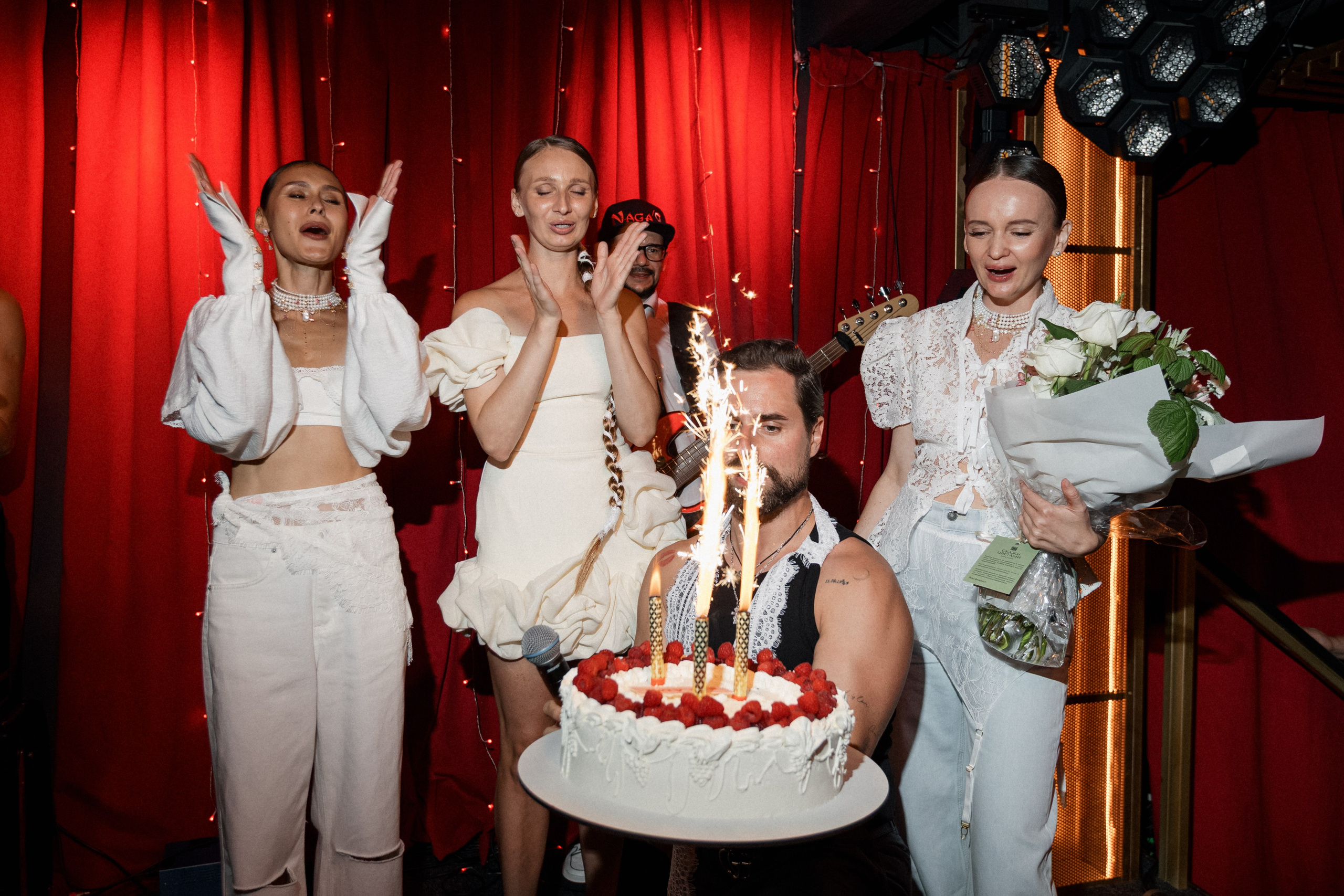 ELE AMU x PLUM — Показ новой коллекции брендов. СВОИ. ФОТООТЧЕТЫ-СОБЫТИЯ-МЕСТА