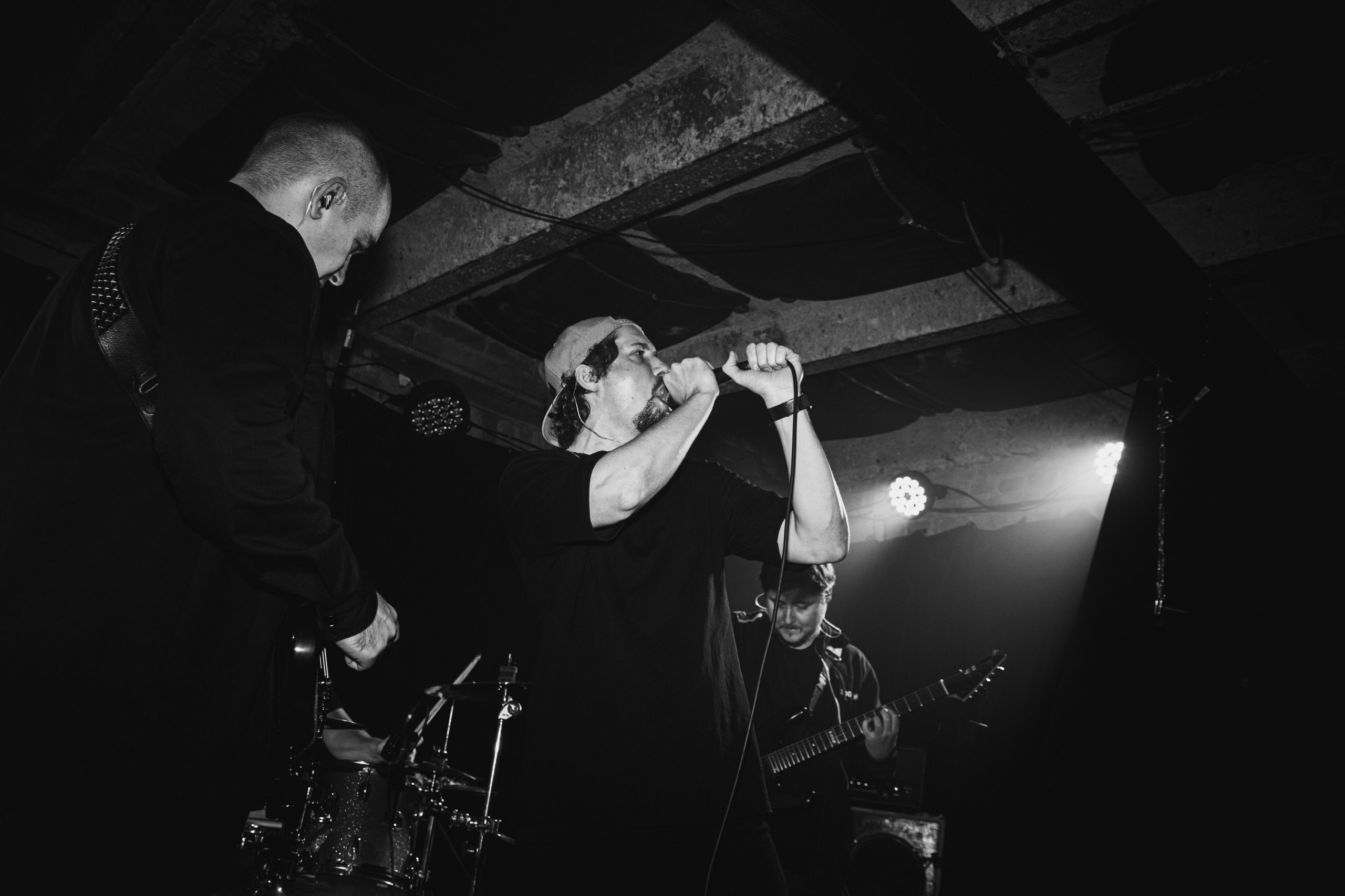 Laugar & Шумы Штормовых Широт & Пожары На Дальнем Севере 11.10.2025. Репортажный фотограф в Москве Legiodot