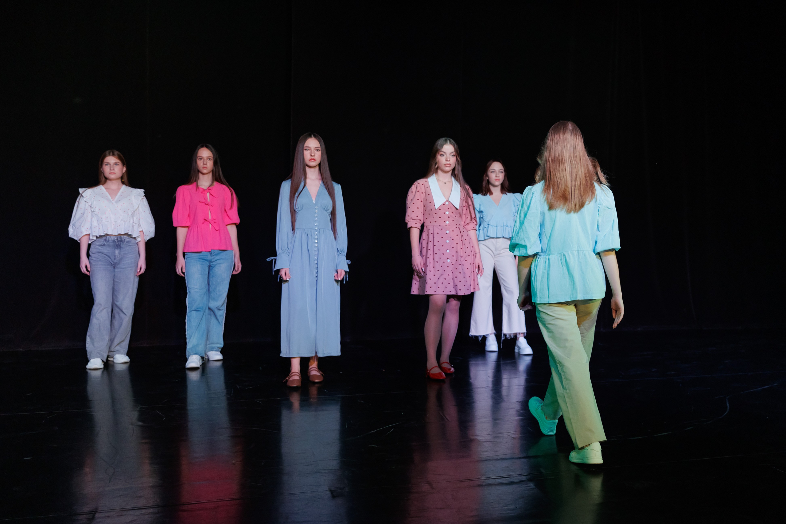 Показ коллекций Новосибирских дизайнеров для Fly Production. Фотограф Новосибирск — Наталья Гресь