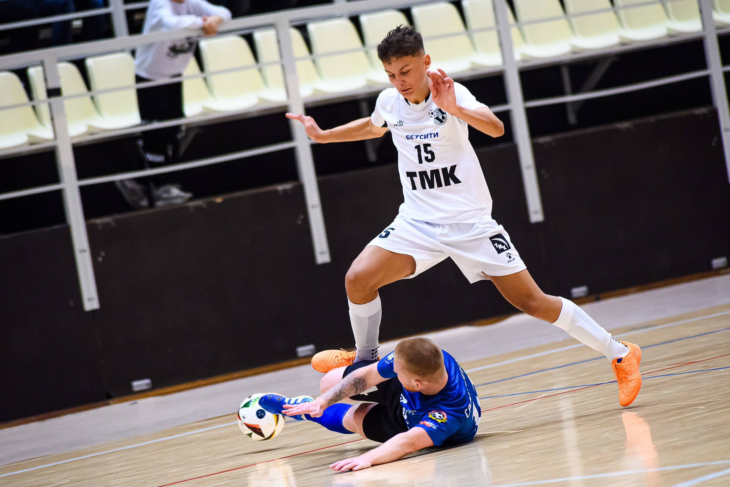 Высшая лига по футзалу — Сезон 2024-2025 — 2ой тур. Репортажный фотограф в Кемерово