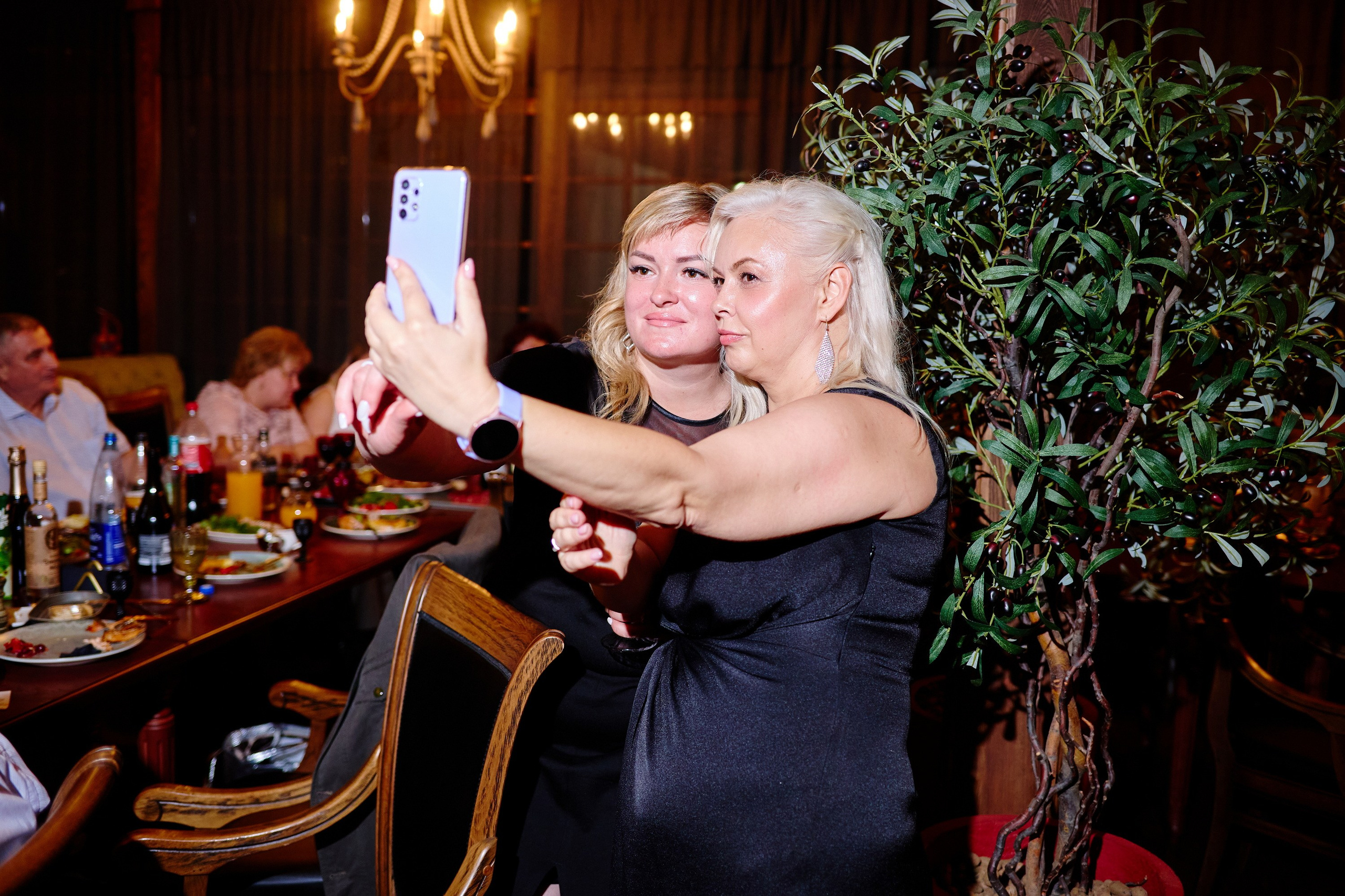 Выпускной 35 Сош. Фотограф Выпускные альбомы Таганрог Сергей Коробченко