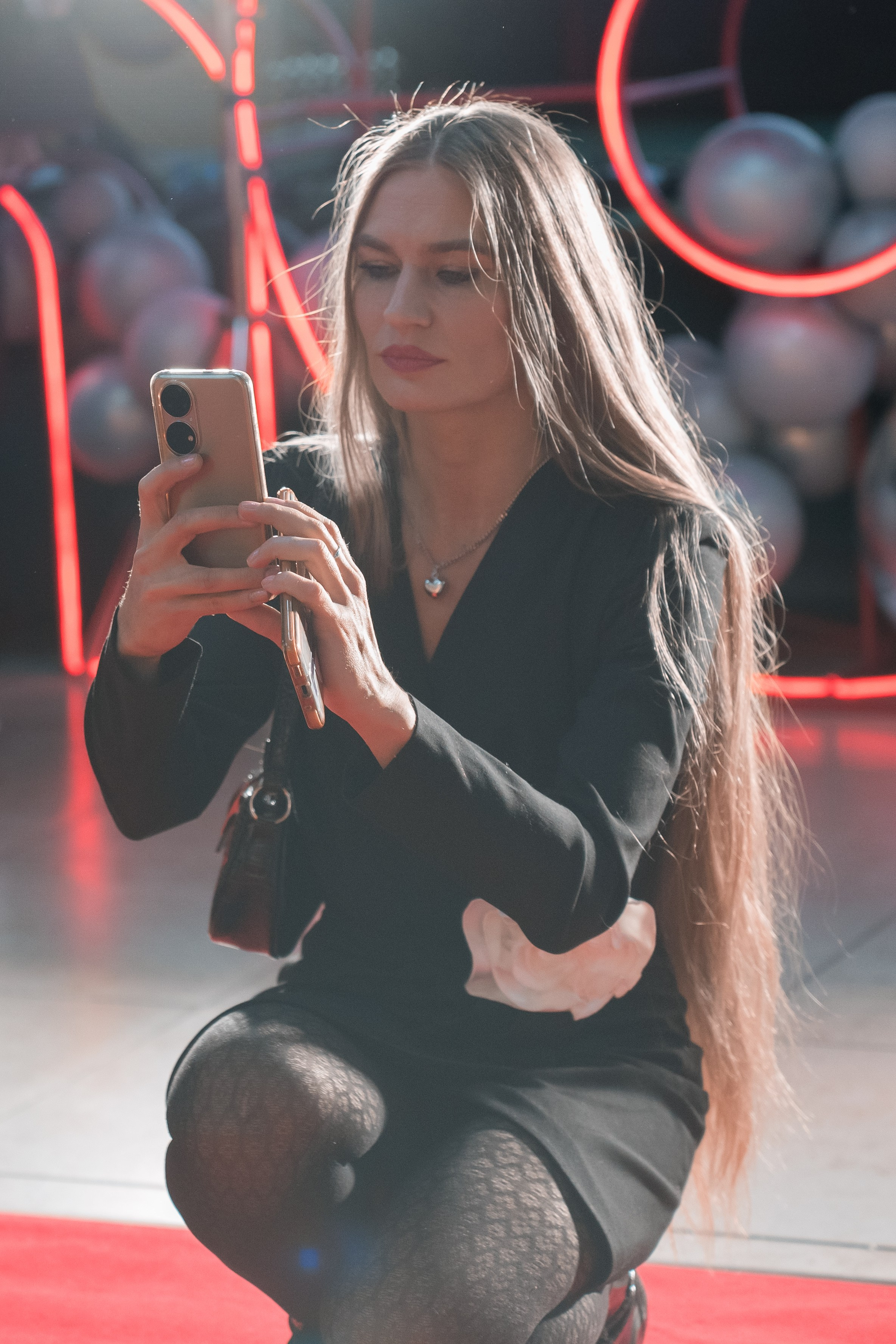 Веб-сериал «МЫ». Для тех, кто не ждёт удачи, а создаёт её. Каждая фотосессия — это твой момент, твой стиль, твой успех. 📸