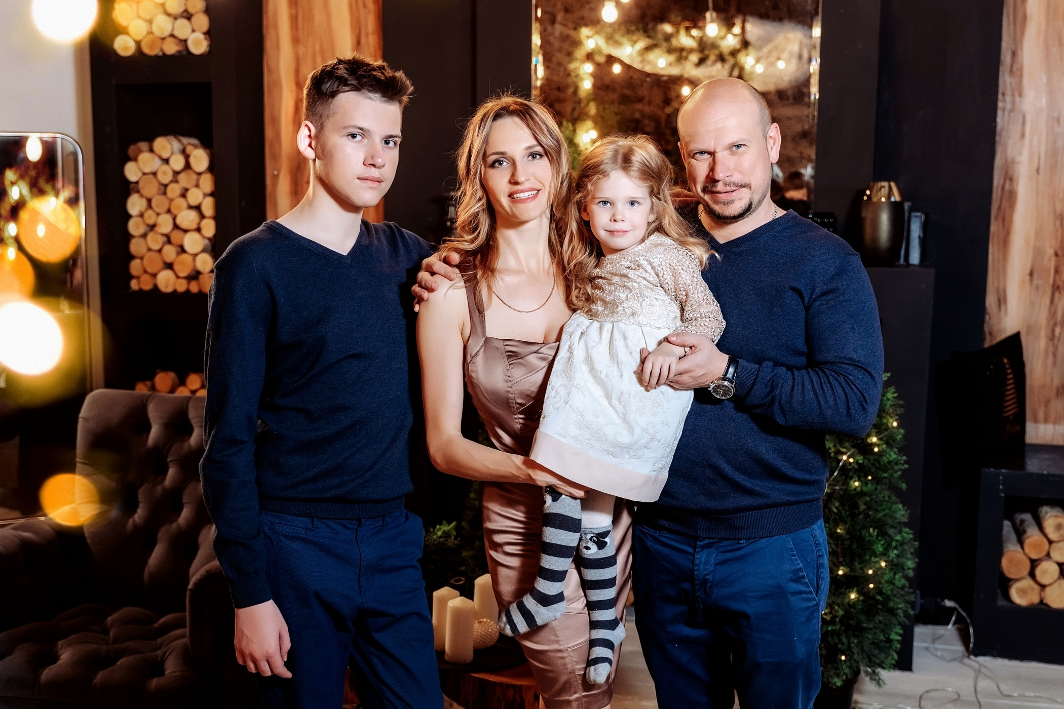 Семейная фотосессия — Андрей и Лидия с детьми. Фотограф беременных в СПб — Елена Александрова