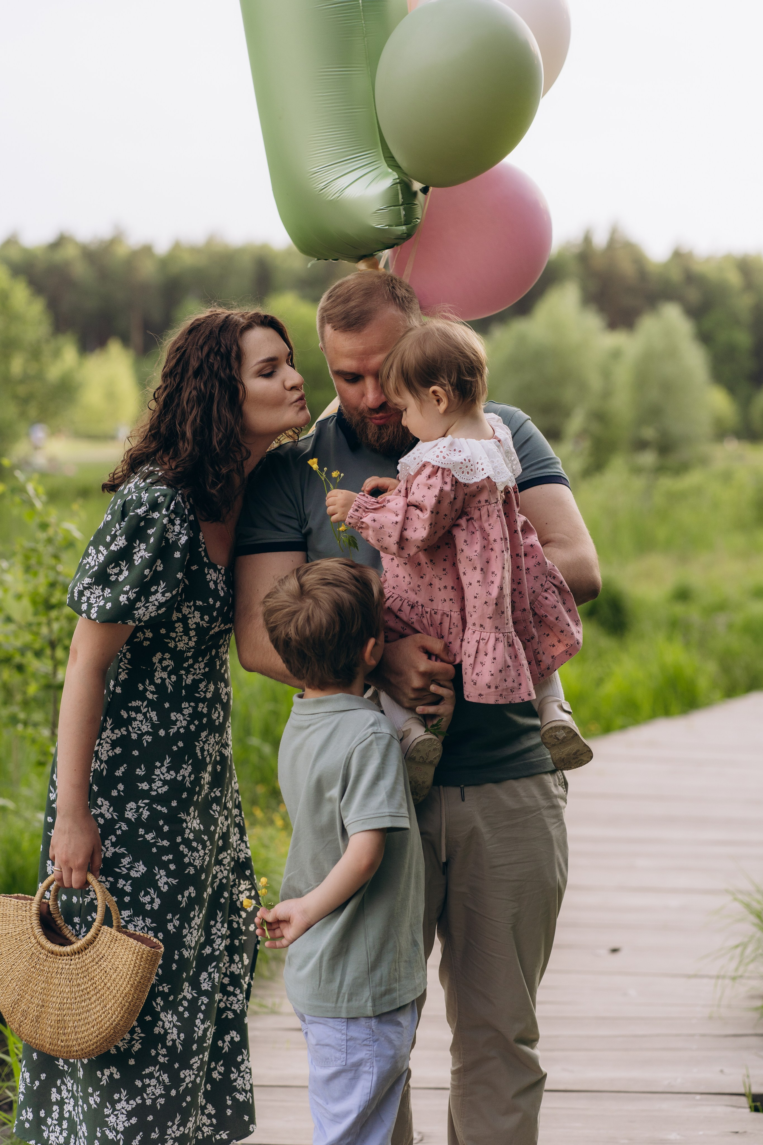 Семейная фотосессия в студии в Москве, семейный фотограф Анна Полушина. Свадебный фотограф в Москве Анна Полушина