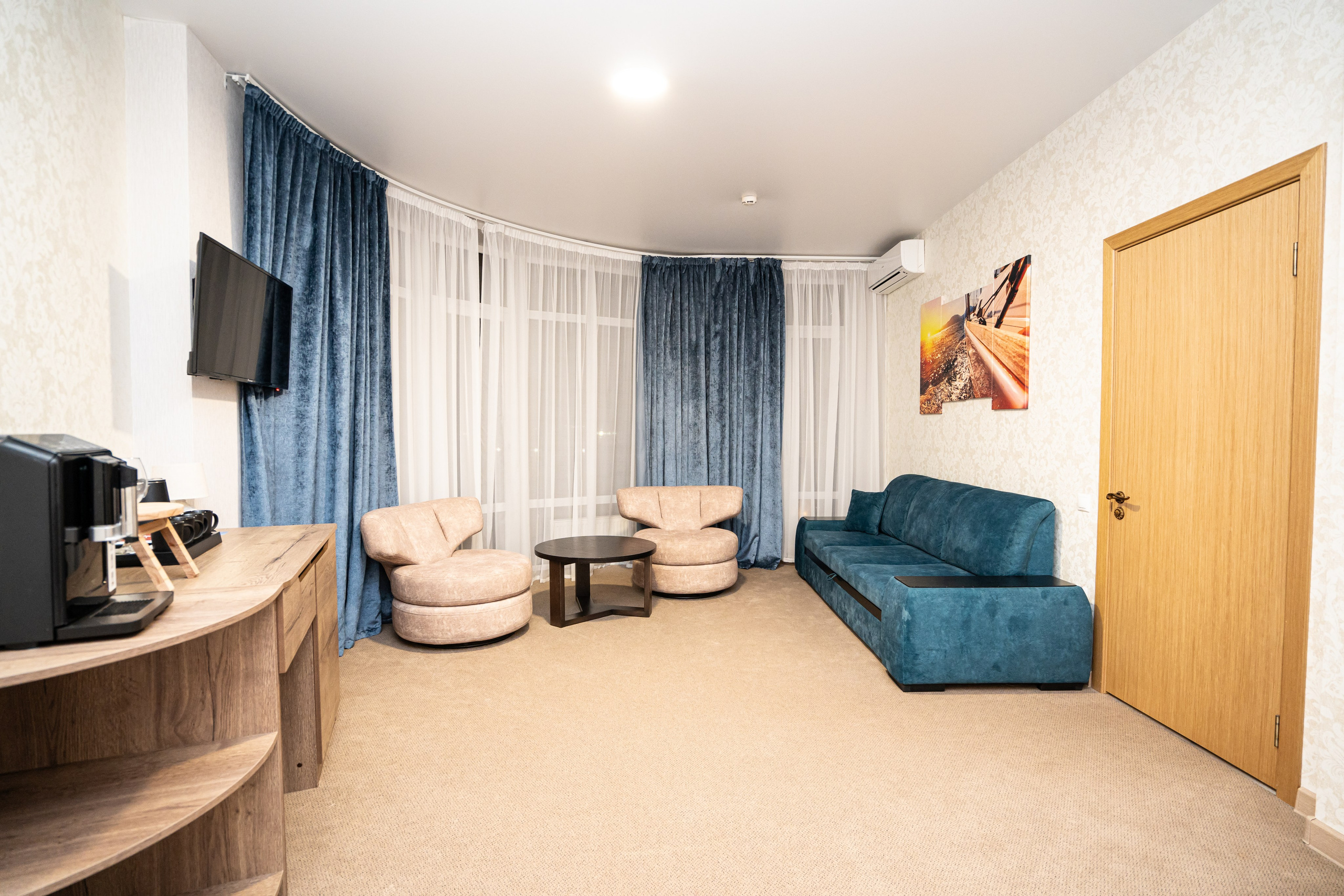 Интерьерная фотосъемка премиальных отелей Dream Hotel в Краснодаре и Анапе Профессиональная фотосъемка интерьеров отелей Dream Hotel: Красно. Шедевры для Вас! Фотограф и Видеограф в Краснодаре Пахиев Руслан