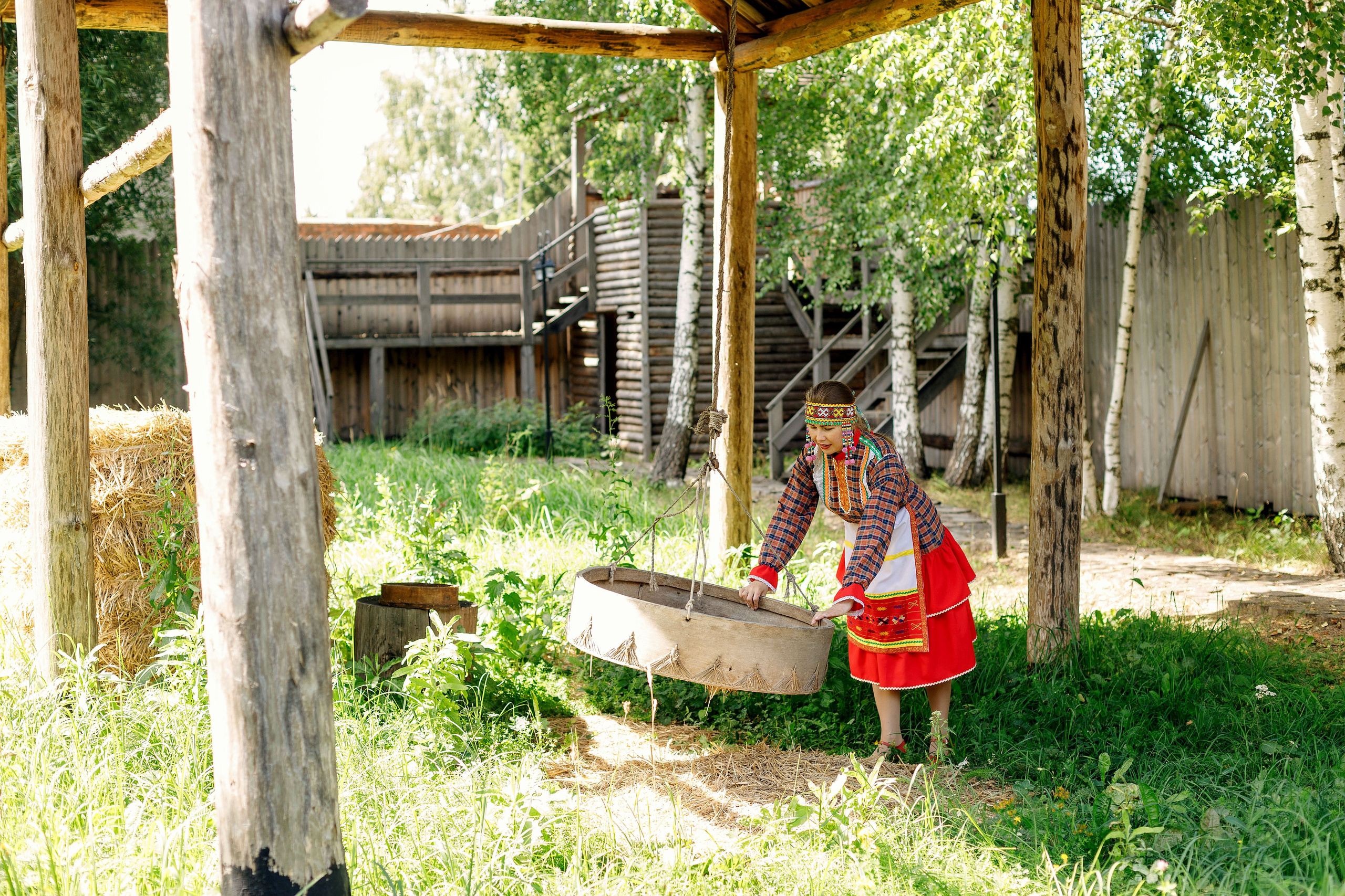 Фотосессия с Екатериной Анисимовой в Ибресинском этнографическом музее. Портретный и репортажный фотограф в Чебоксарах Андриян Чаркин