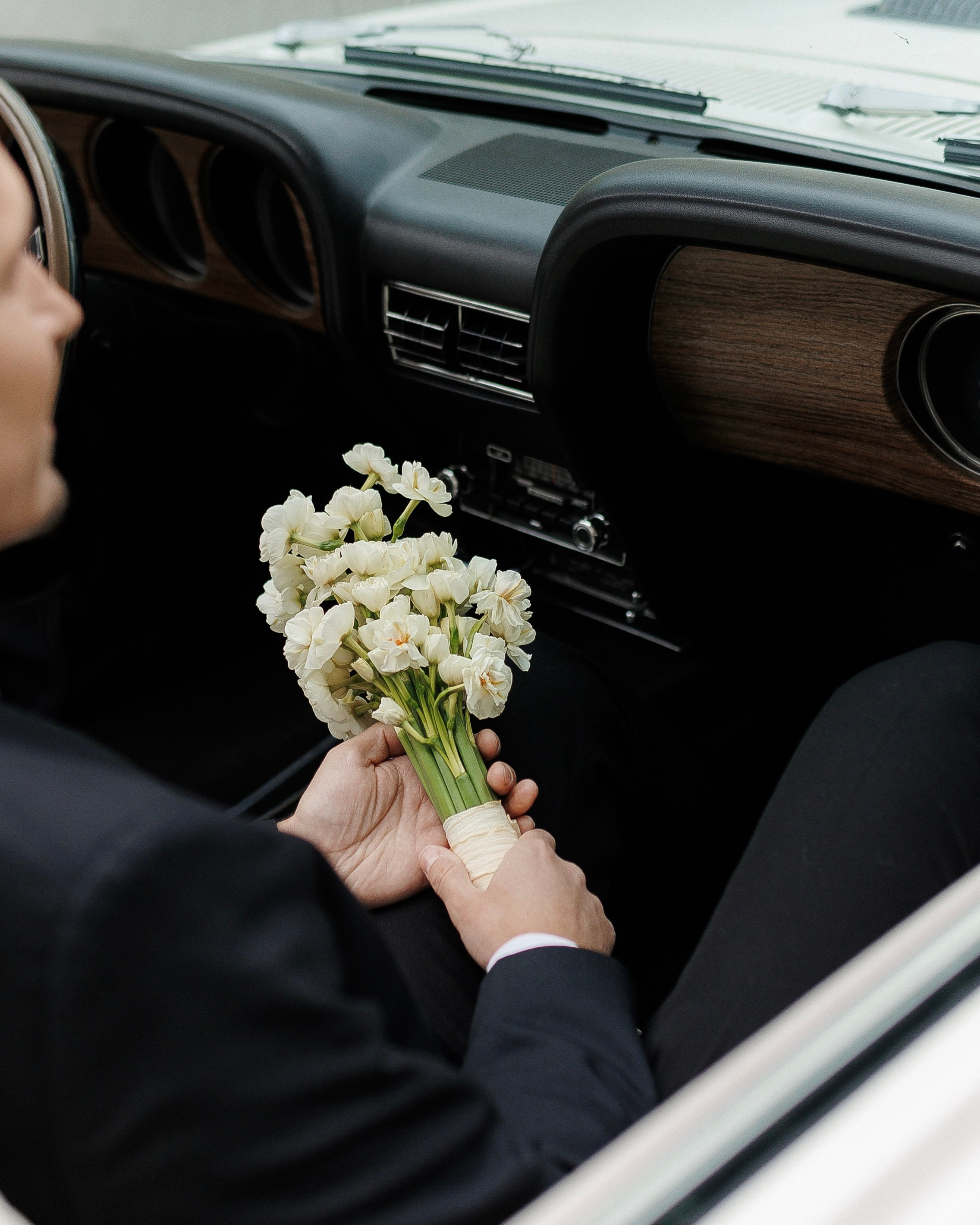 ···. Свадебный фотограф в Санкт-Петербурге Александра Чукавина