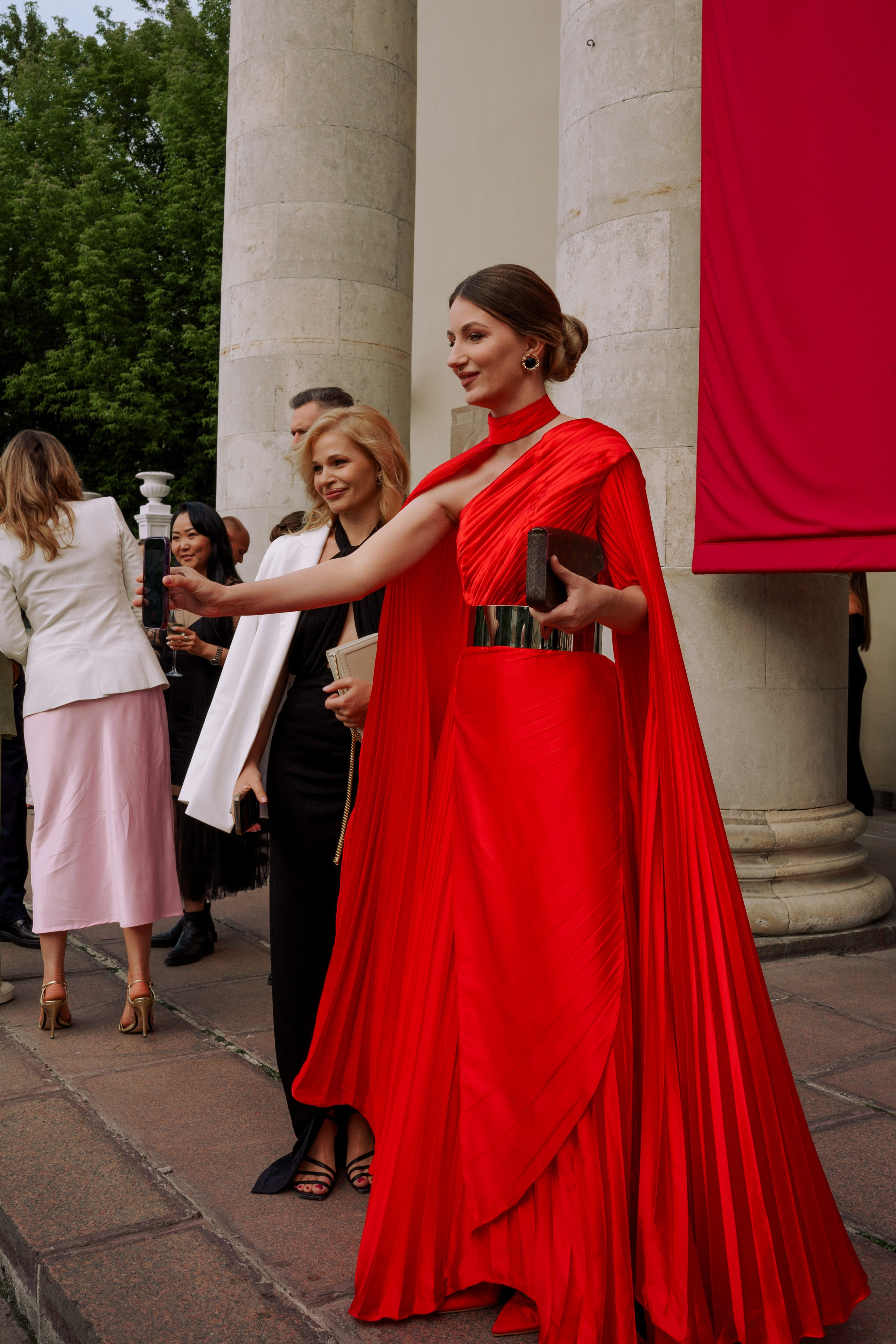 Фотограф репортажный на премию. Репортажный фотограф в Москве Саша Дружинина