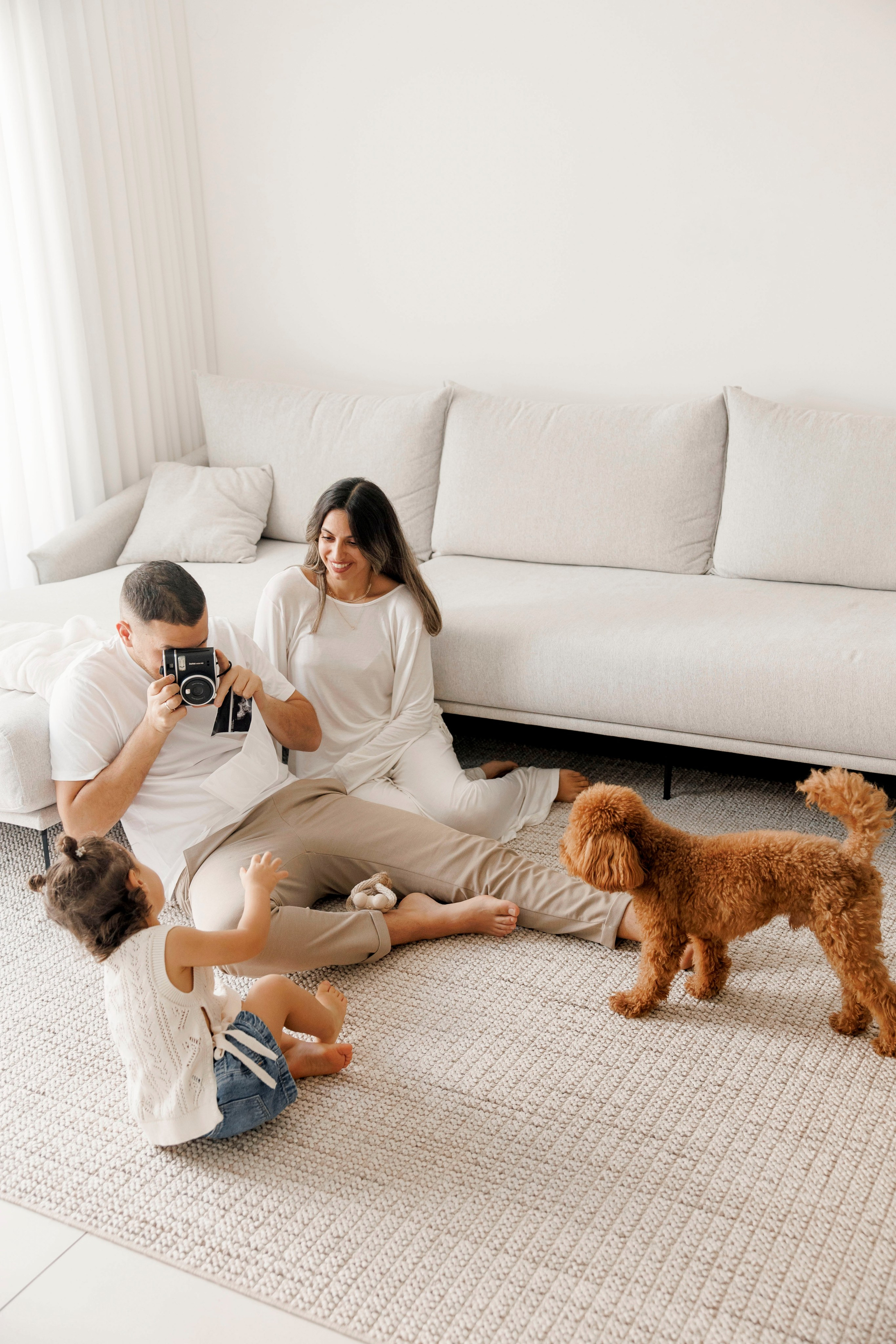 Family photoshoot at home. Главная