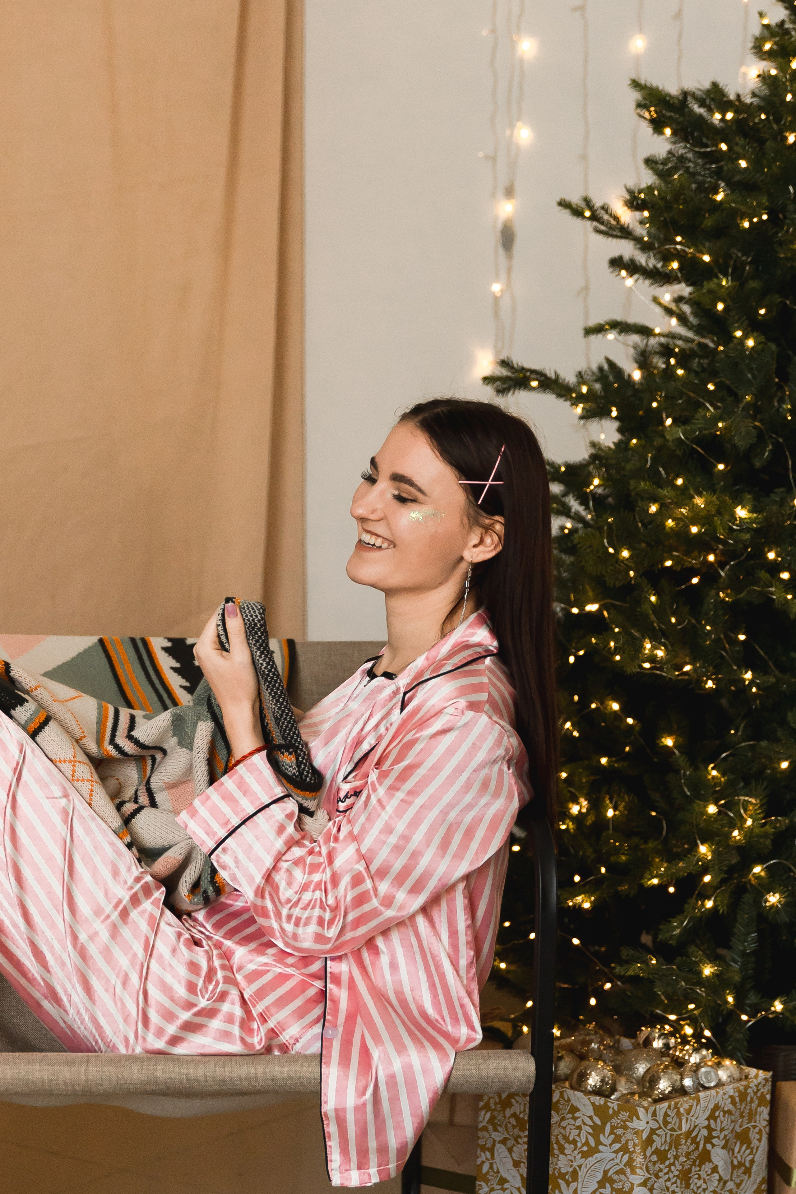 Лера. Индивидуальная новогодняя фотосессия. Фотограф во Владивостоке. Юрганова Анна