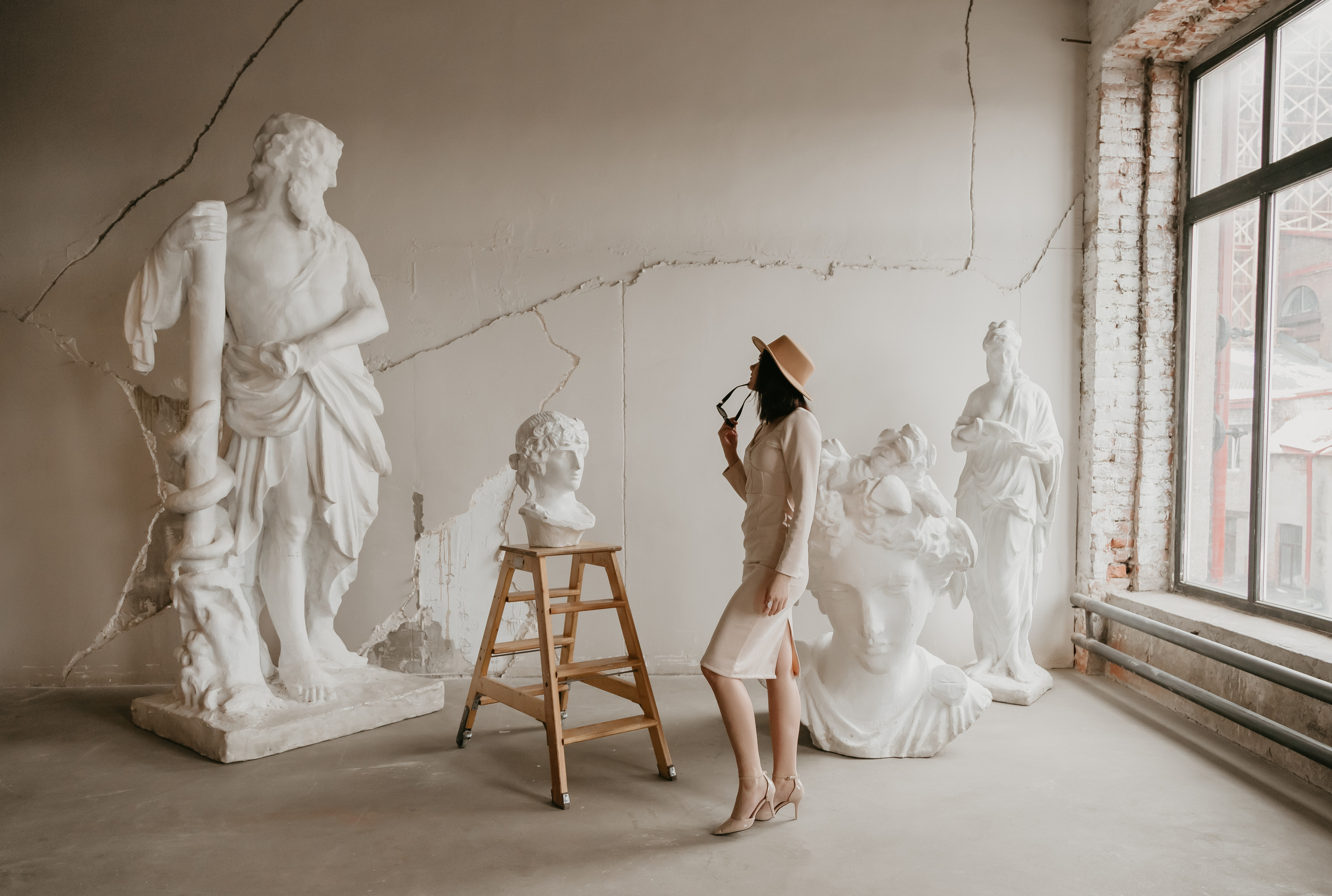 В студии «Локация 223». Семейный и свадебный фотограф в Петербурге Евгения и Николай Шевчук