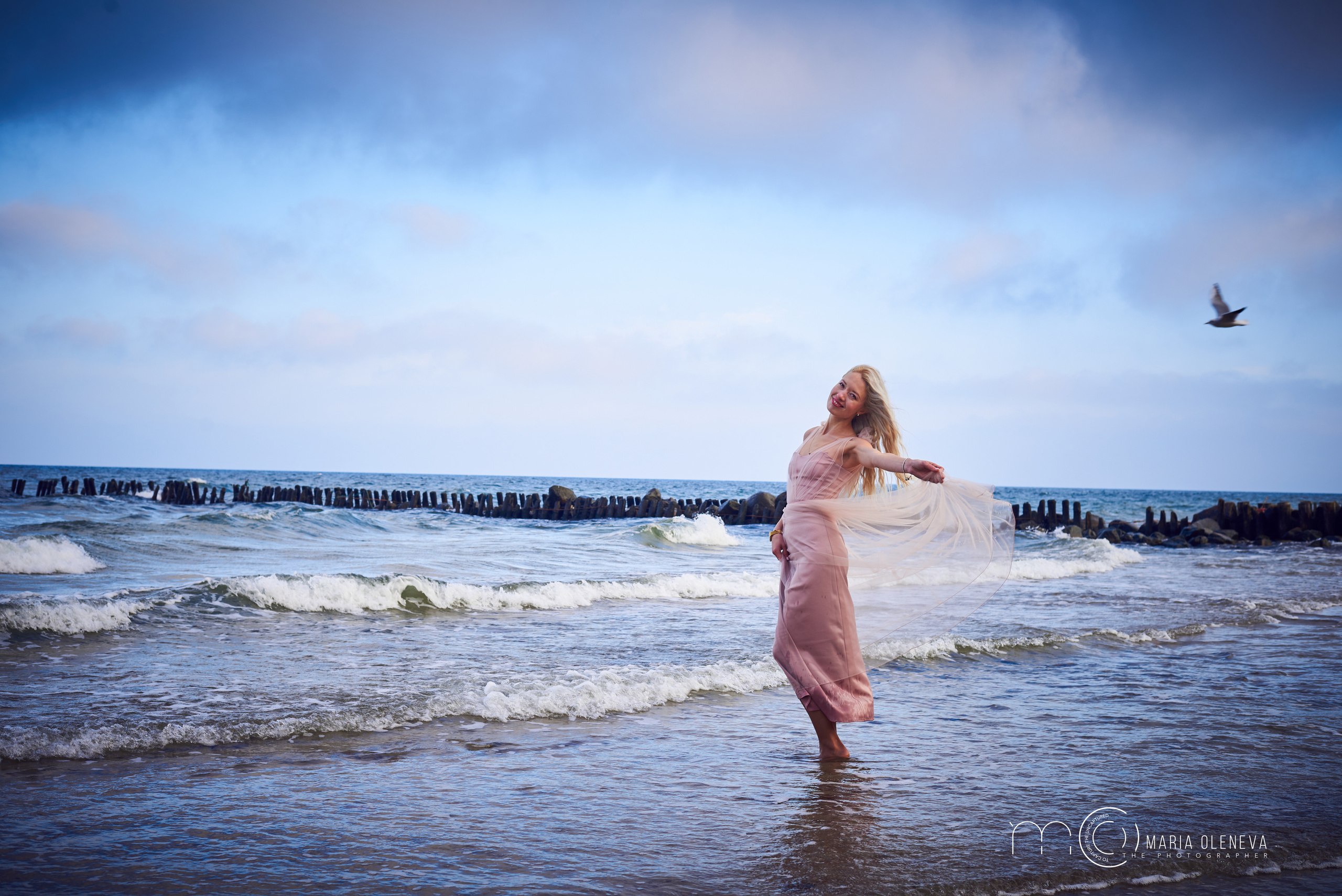 Даша и море. Фотограф Мария Оленева