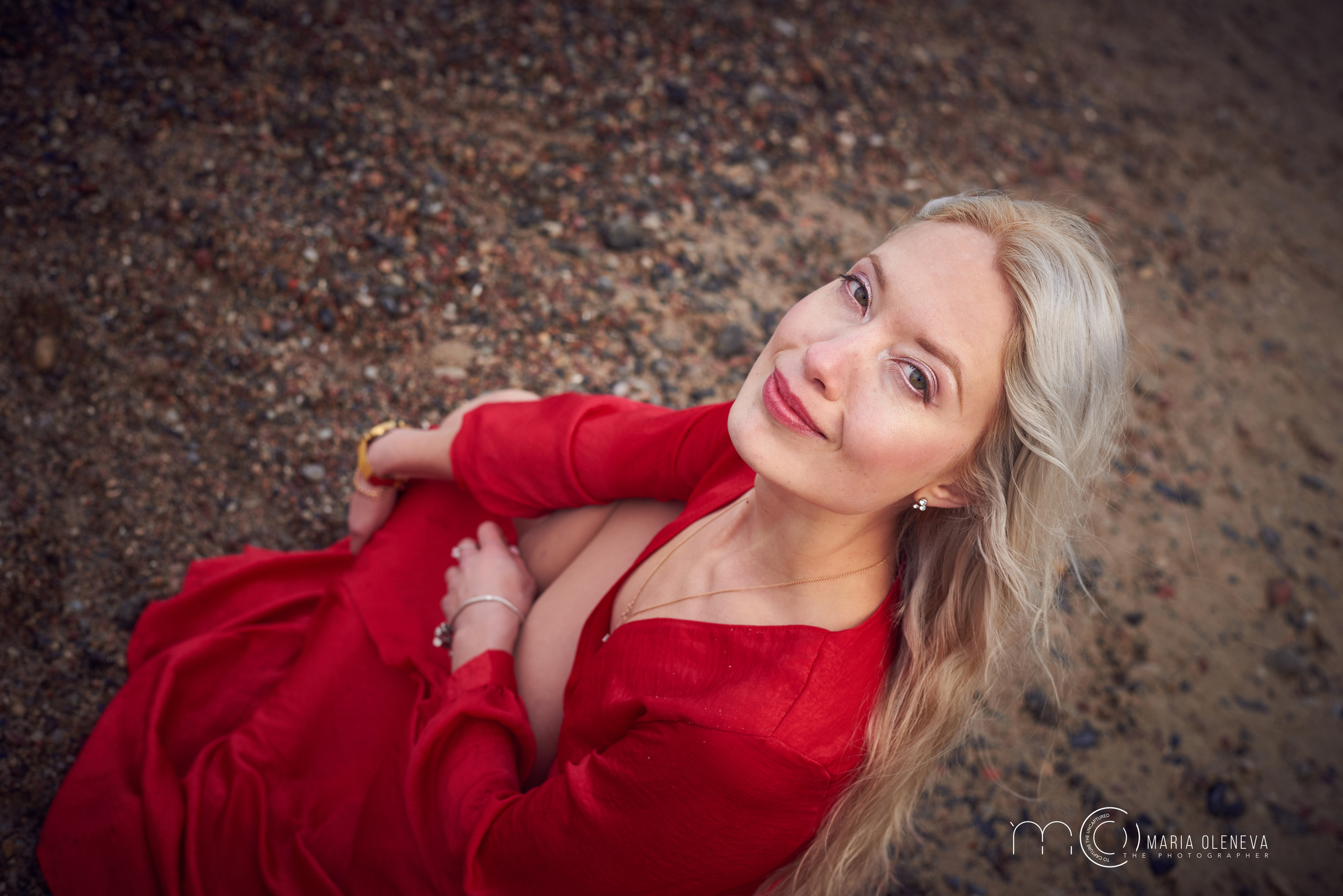 Даша и море. Фотограф Мария Оленева