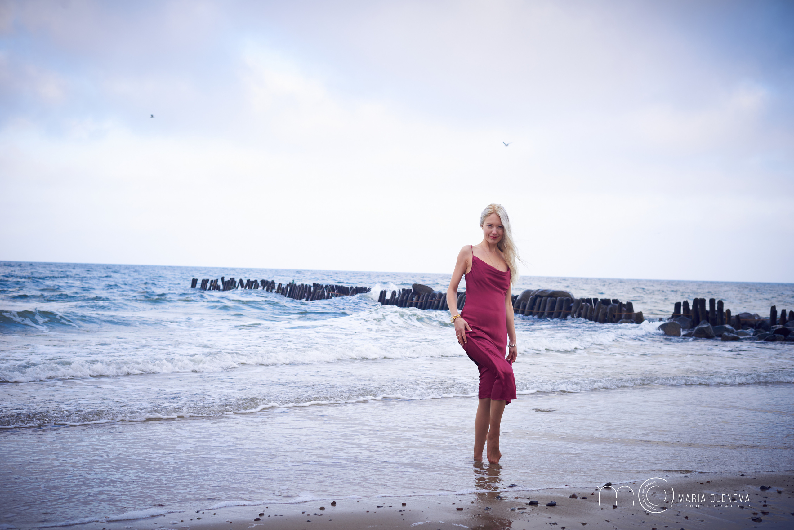 Даша и море. Фотограф Мария Оленева