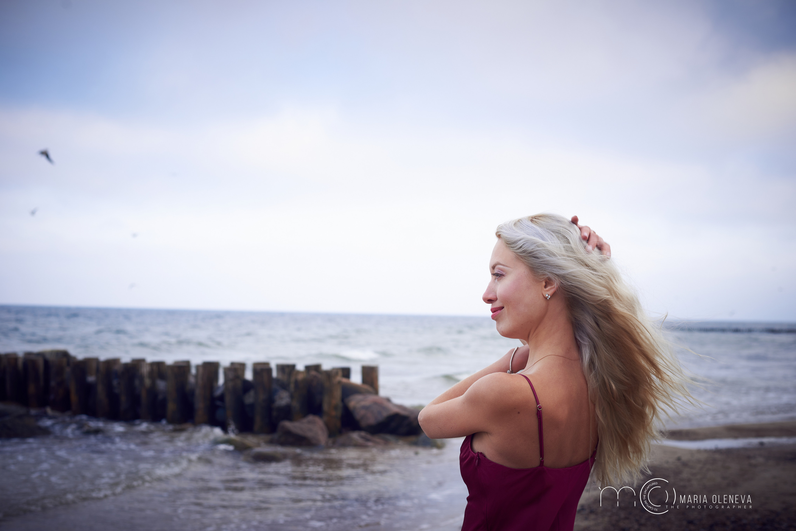 Даша и море. Фотограф Мария Оленева